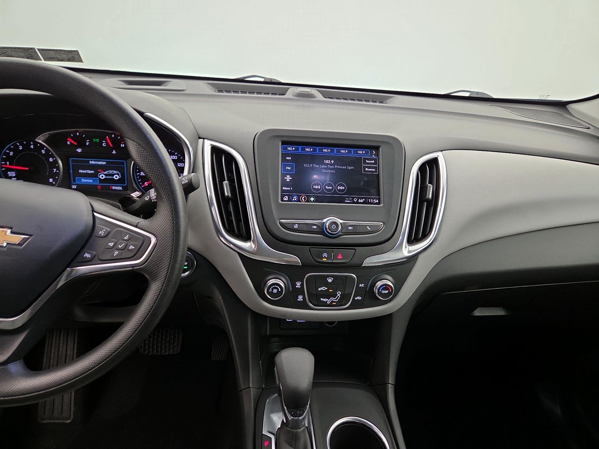 Thumbnail: 2022 Chevrolet Equinox - 9