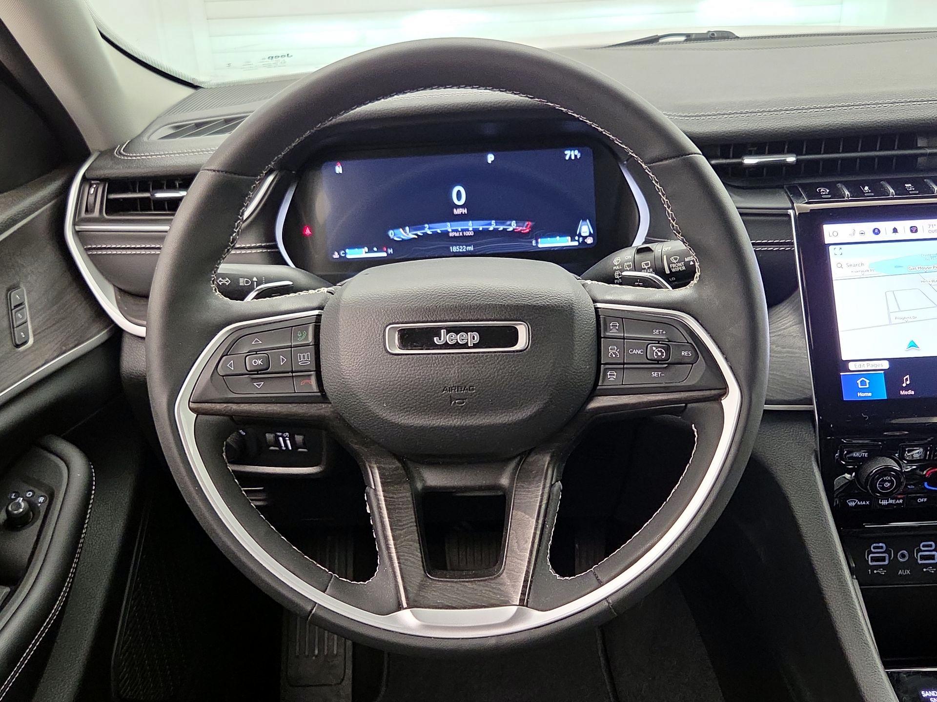 Thumbnail: 2023 Jeep Grand Cherokee - 10