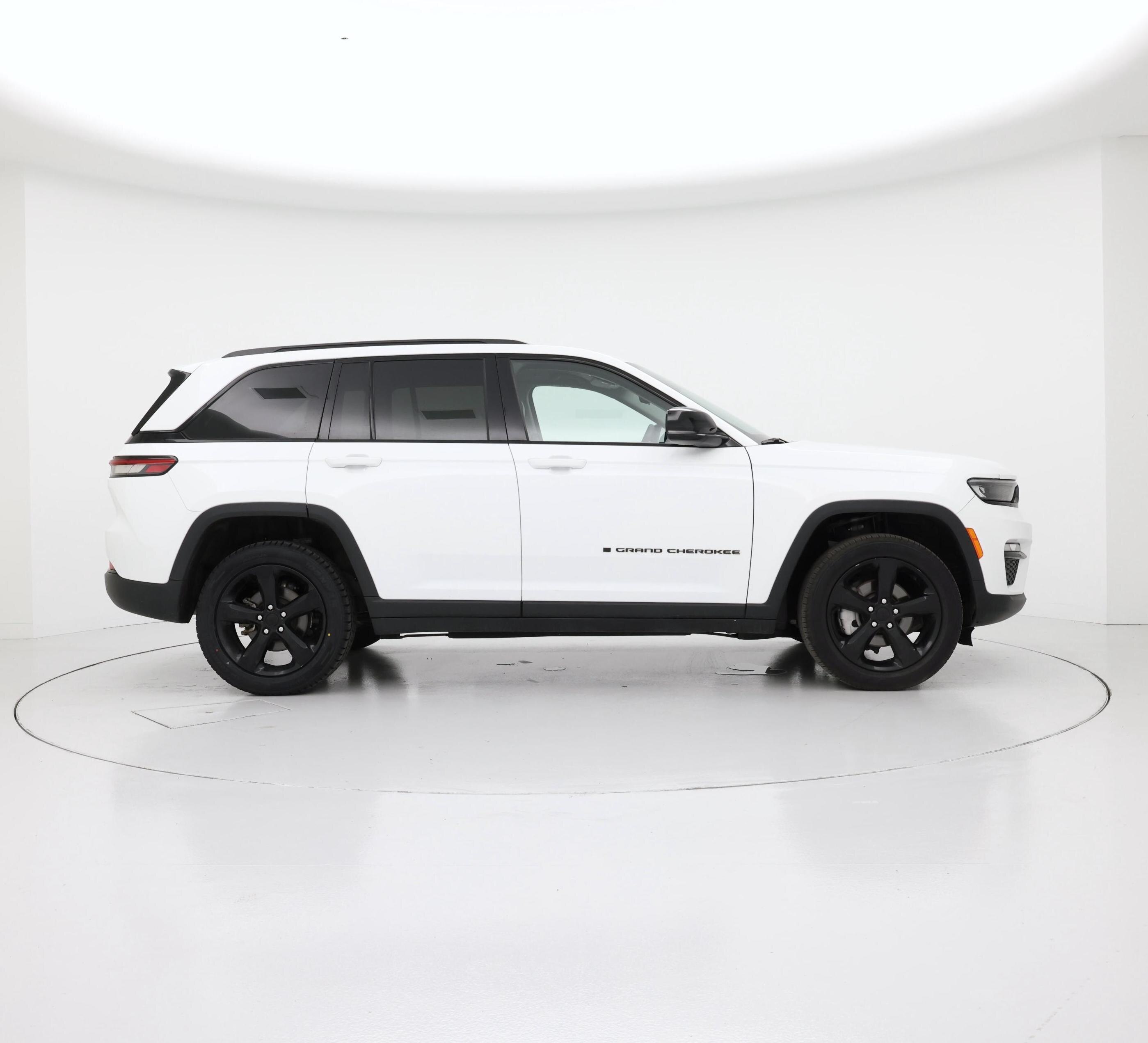 Thumbnail: 2023 Jeep Grand Cherokee - 7