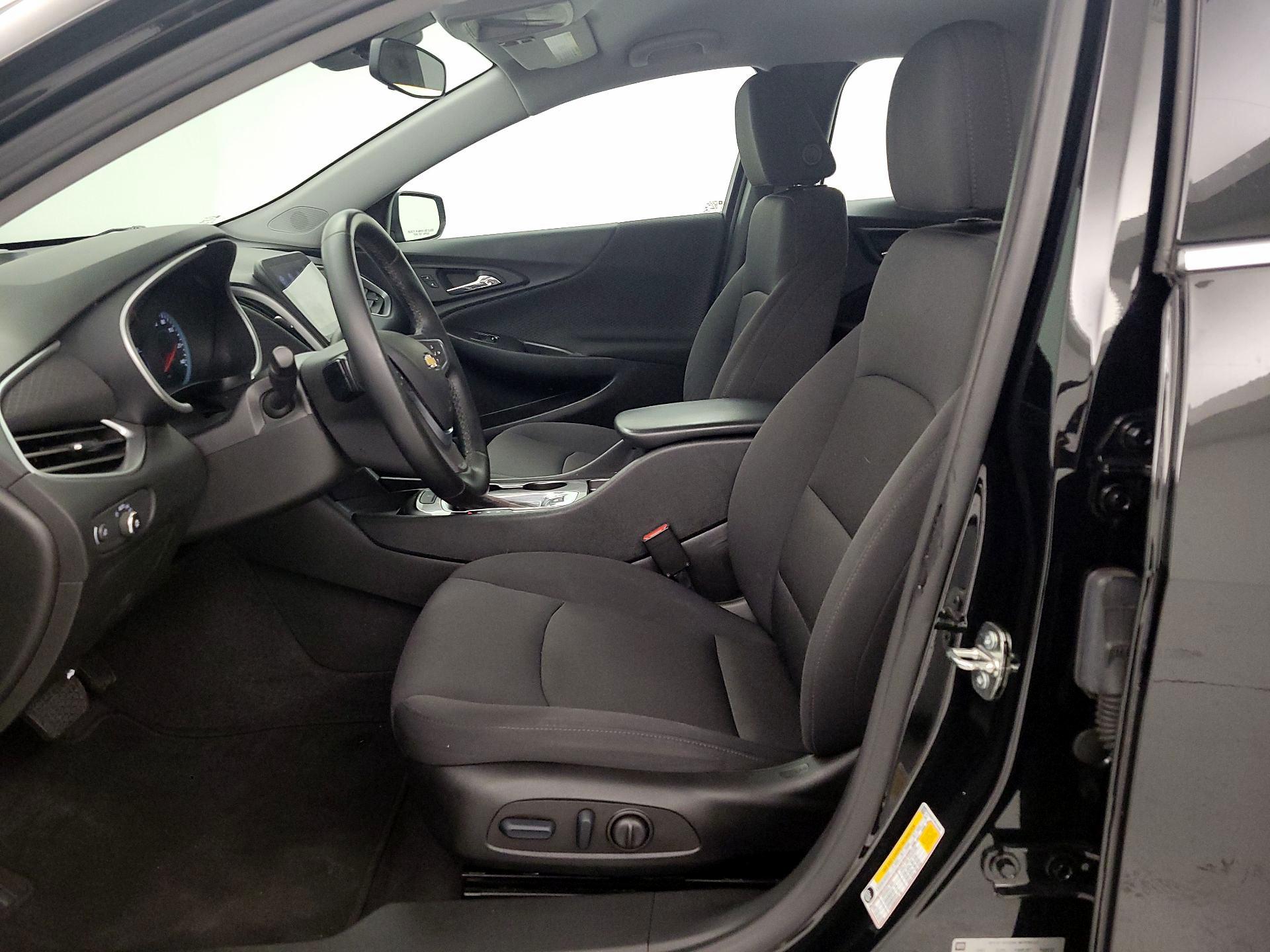 Thumbnail: 2023 Chevrolet Malibu - 11