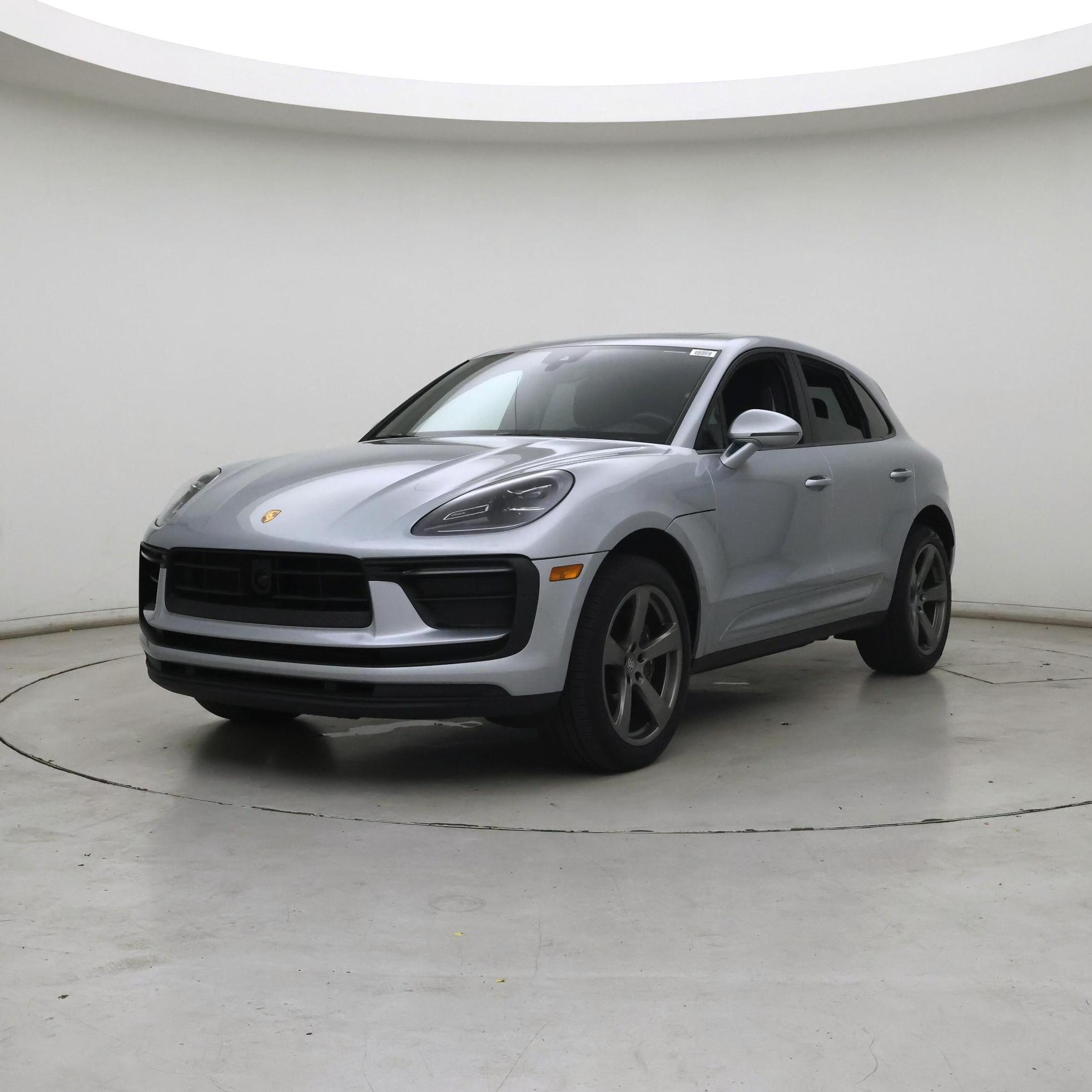 Thumbnail: 2023 Porsche Macan - 4