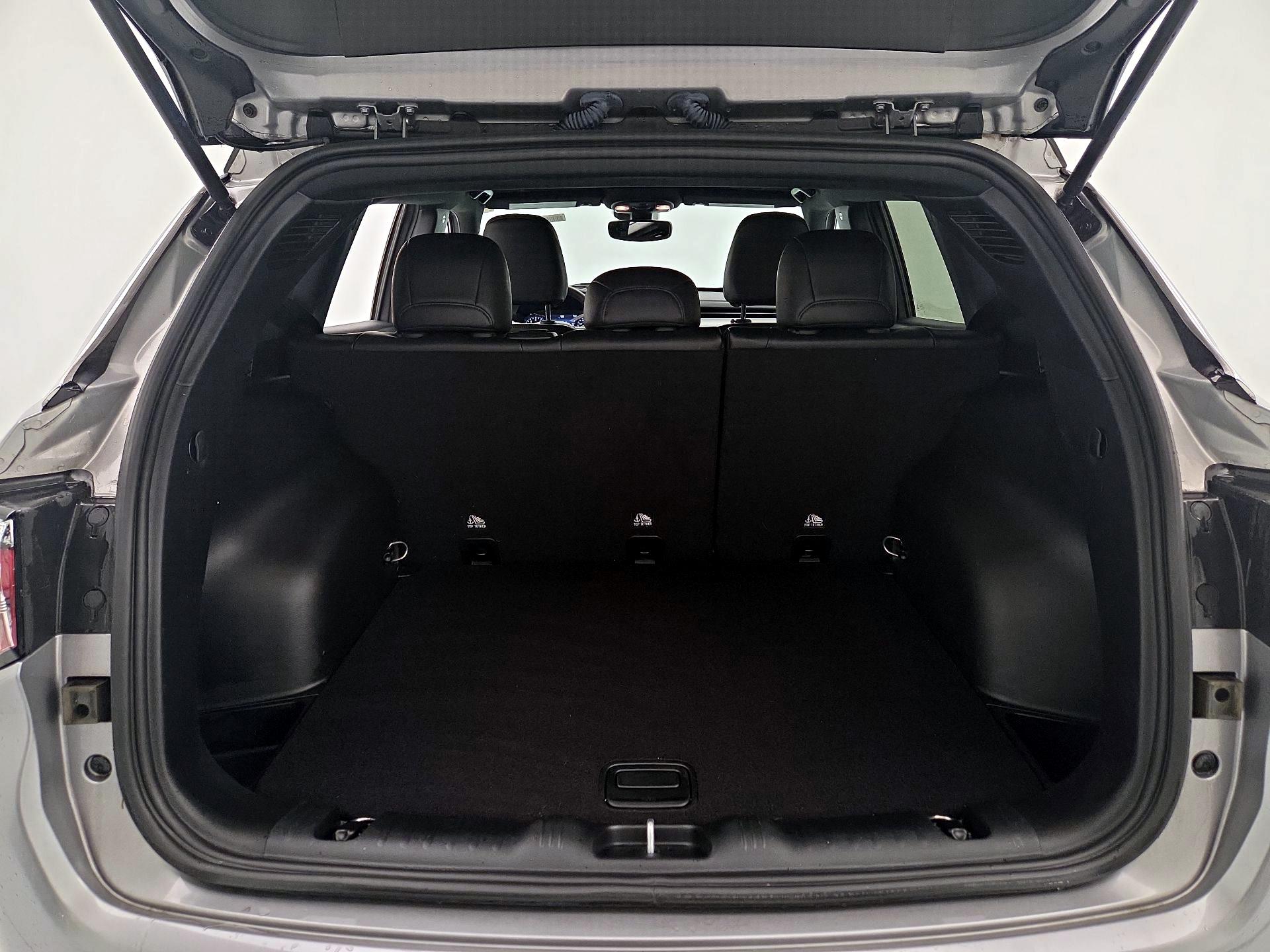 Thumbnail: 2023 Jeep Compass - 20