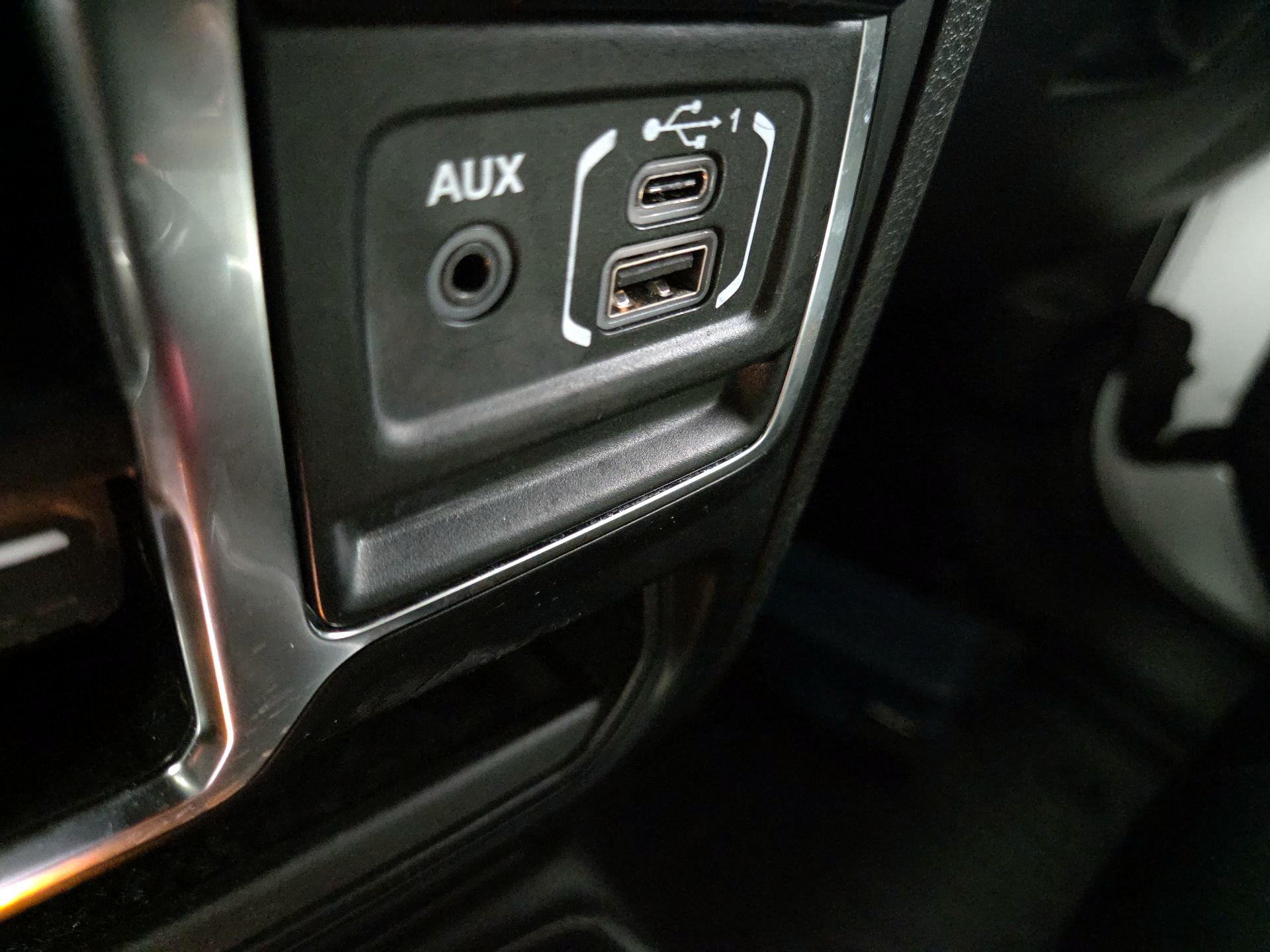Thumbnail: 2024 Jeep Wrangler - 18