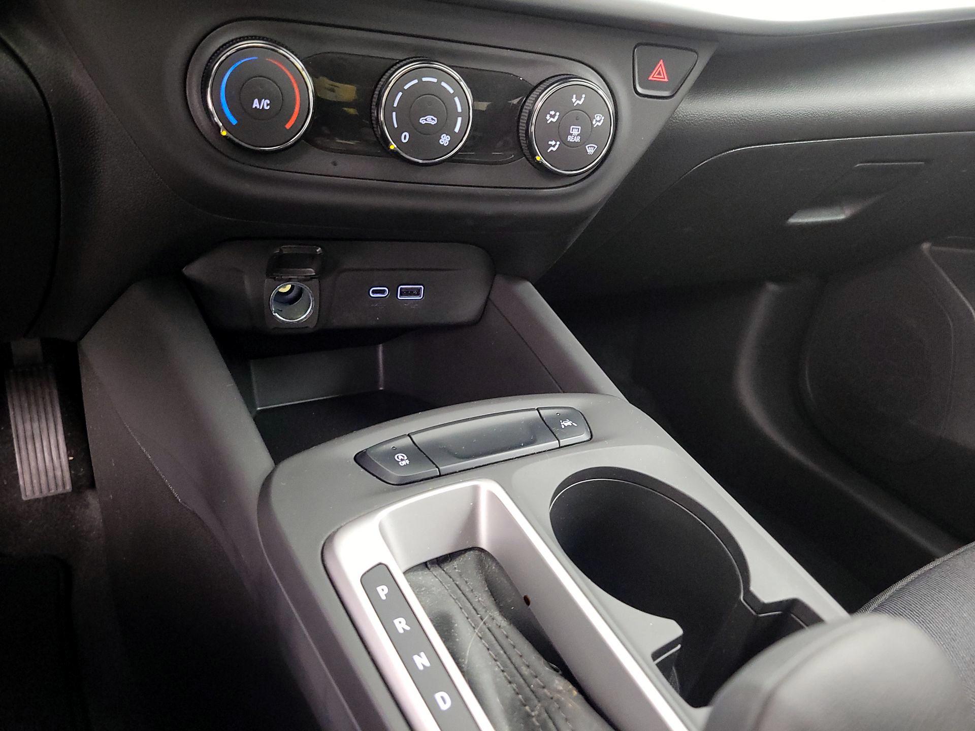 Thumbnail: 2024 Chevrolet Trax - 18
