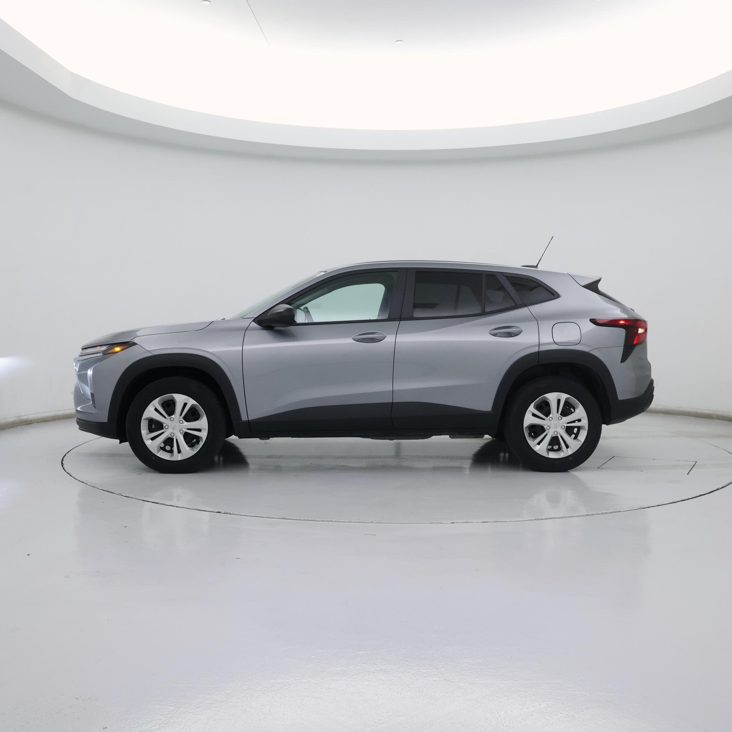 Thumbnail: 2024 Chevrolet Trax - 3