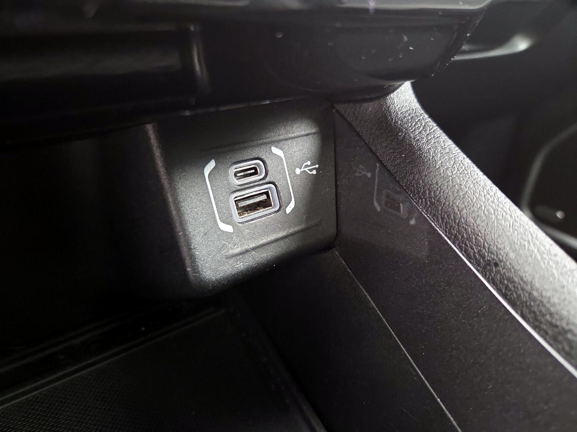 Thumbnail: 2022 Jeep Compass - 18