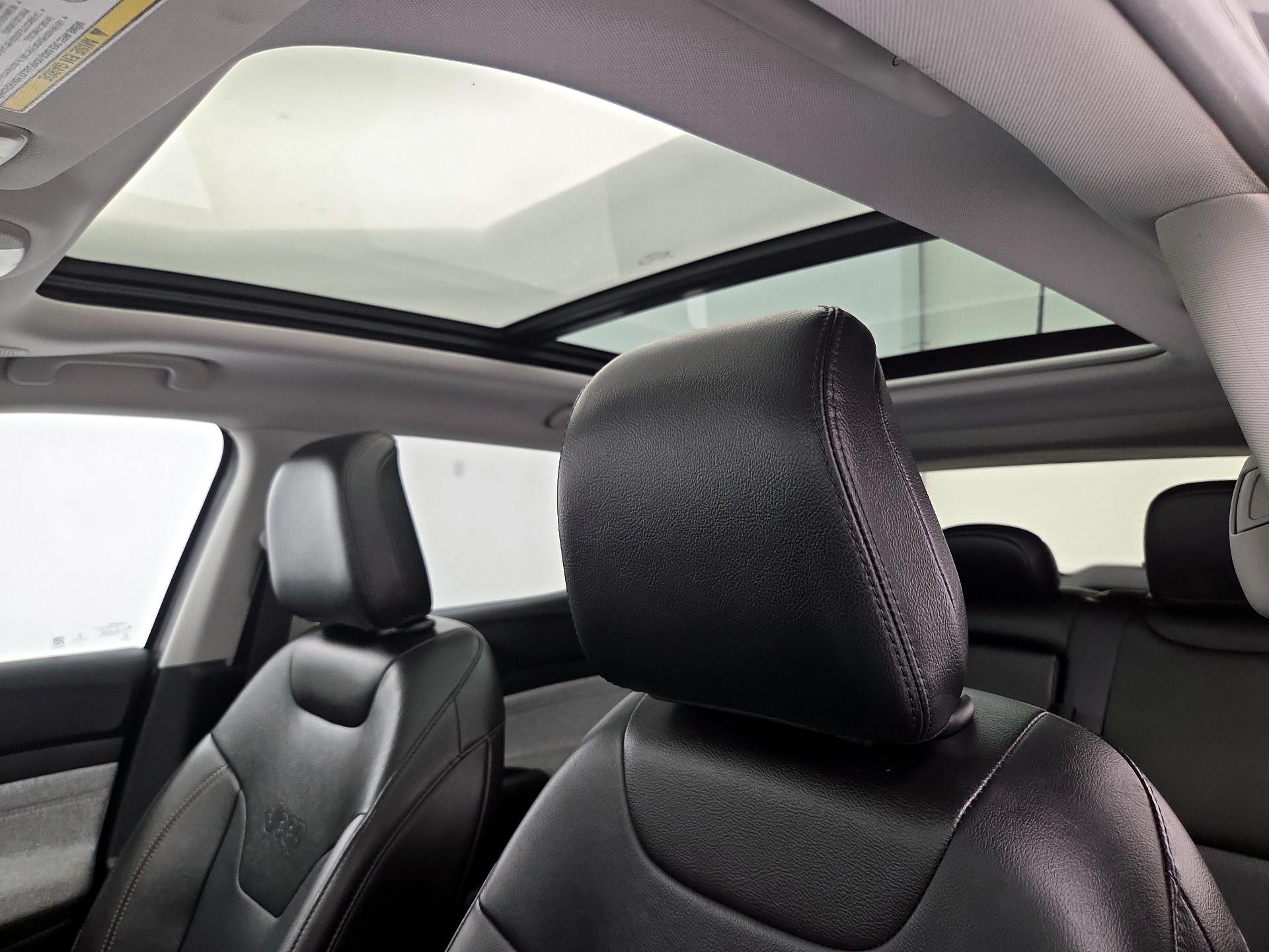 Thumbnail: 2022 Jeep Compass - 19