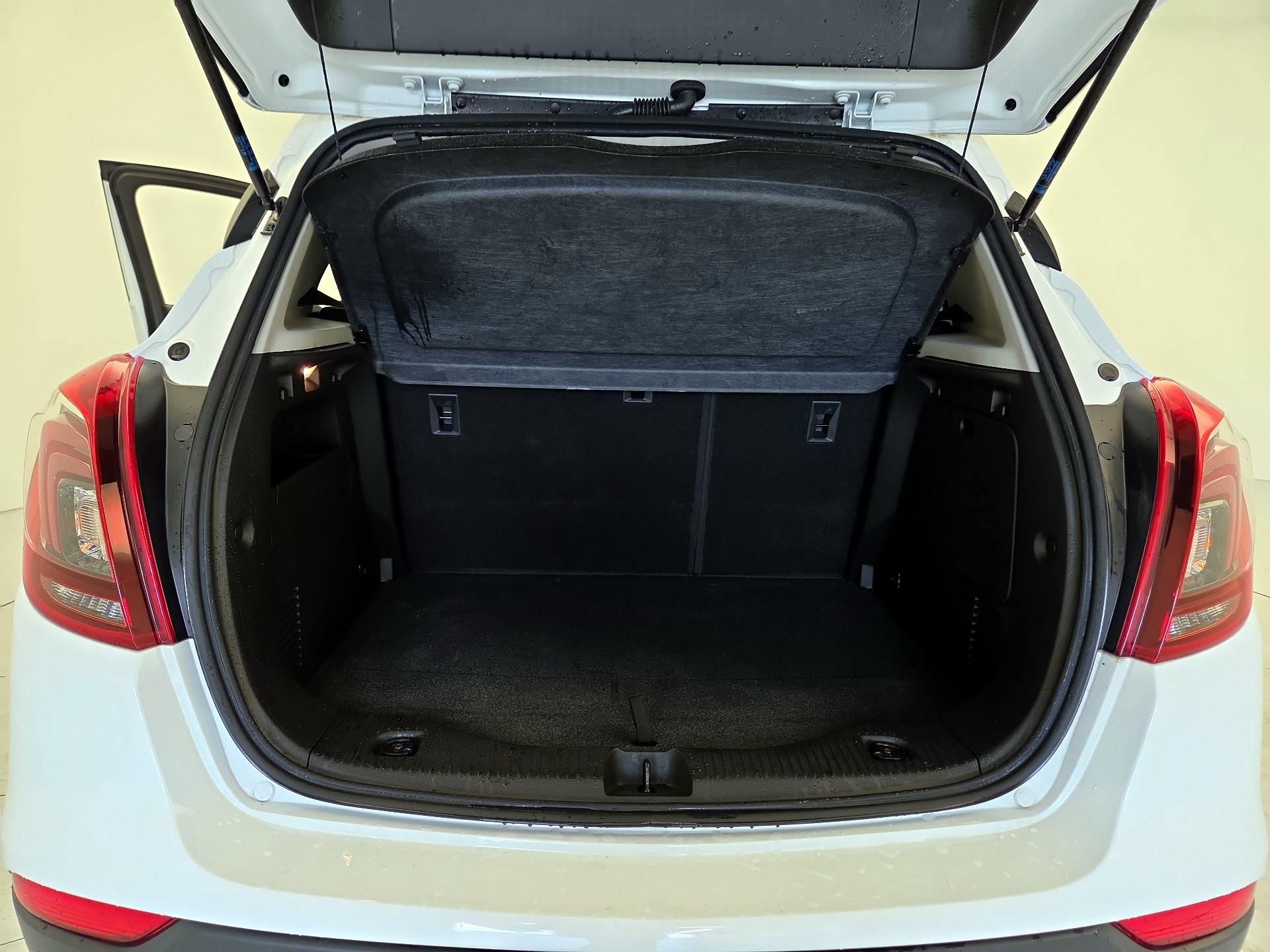 Thumbnail: 2021 Buick Encore - 20