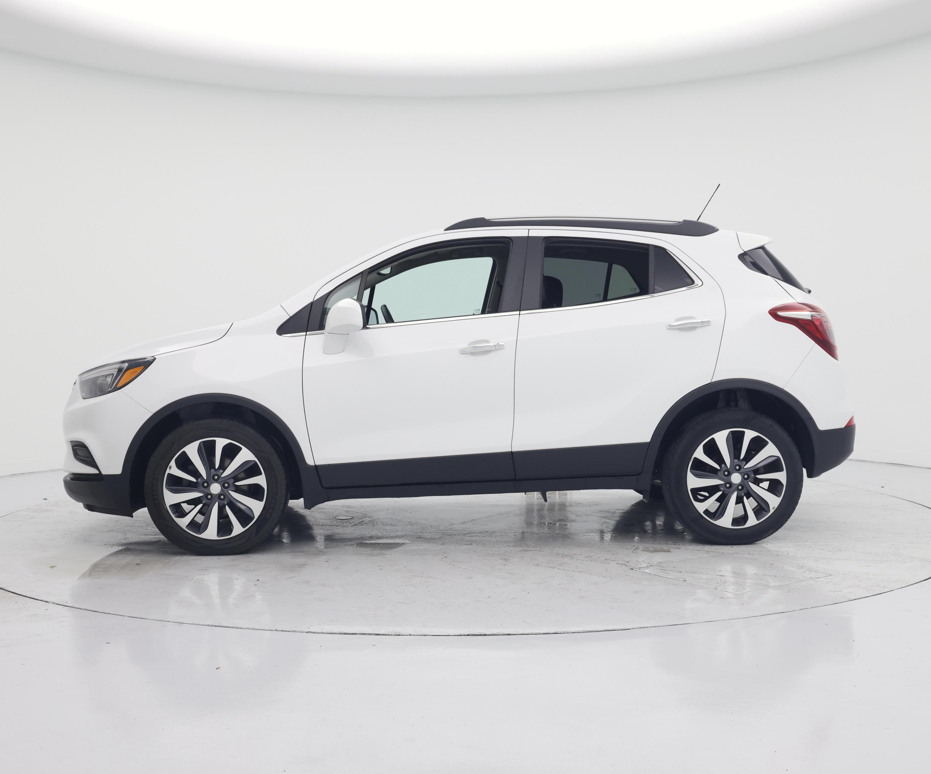 Thumbnail: 2021 Buick Encore - 3