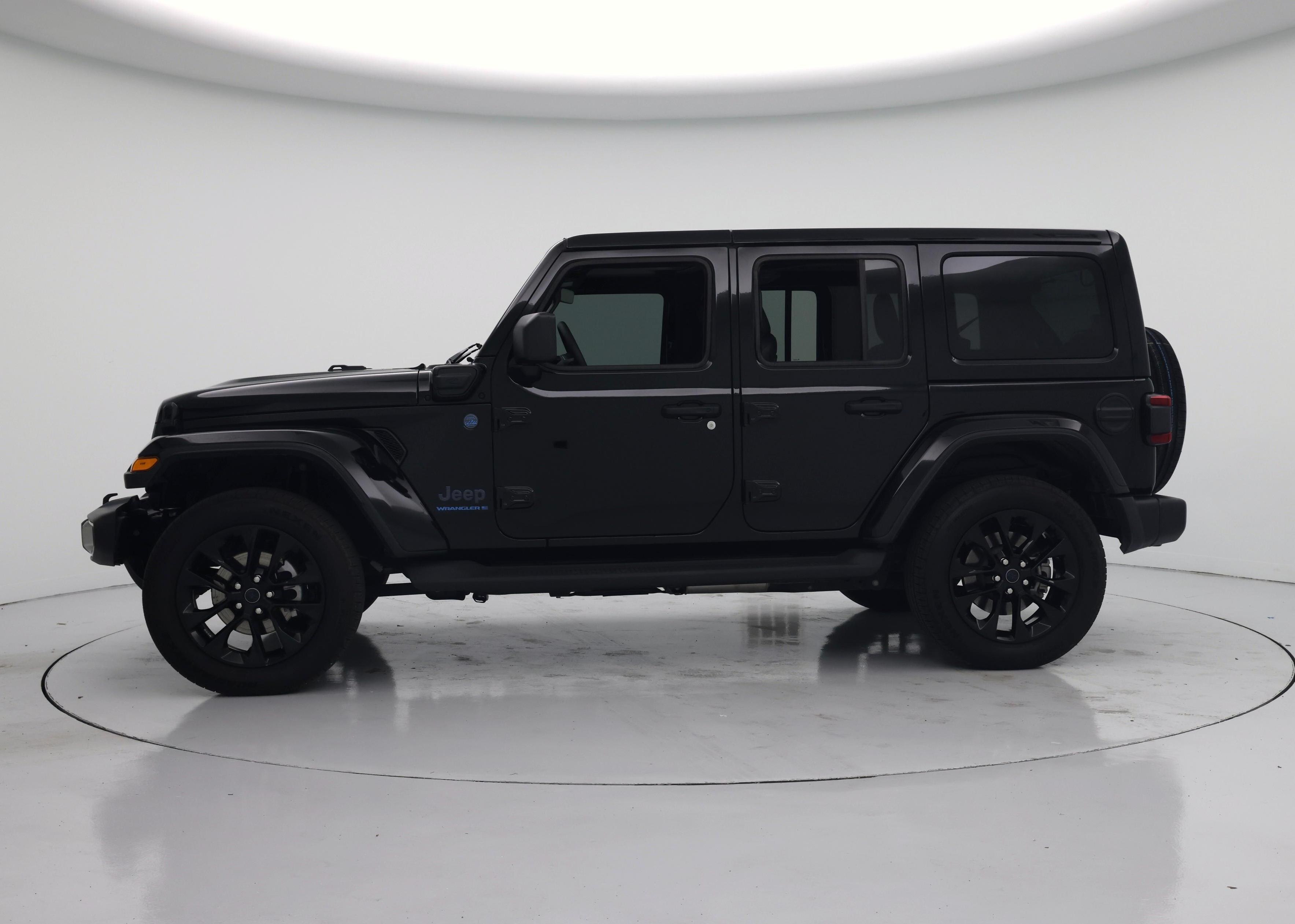 Thumbnail: 2025 Jeep Wrangler - 3
