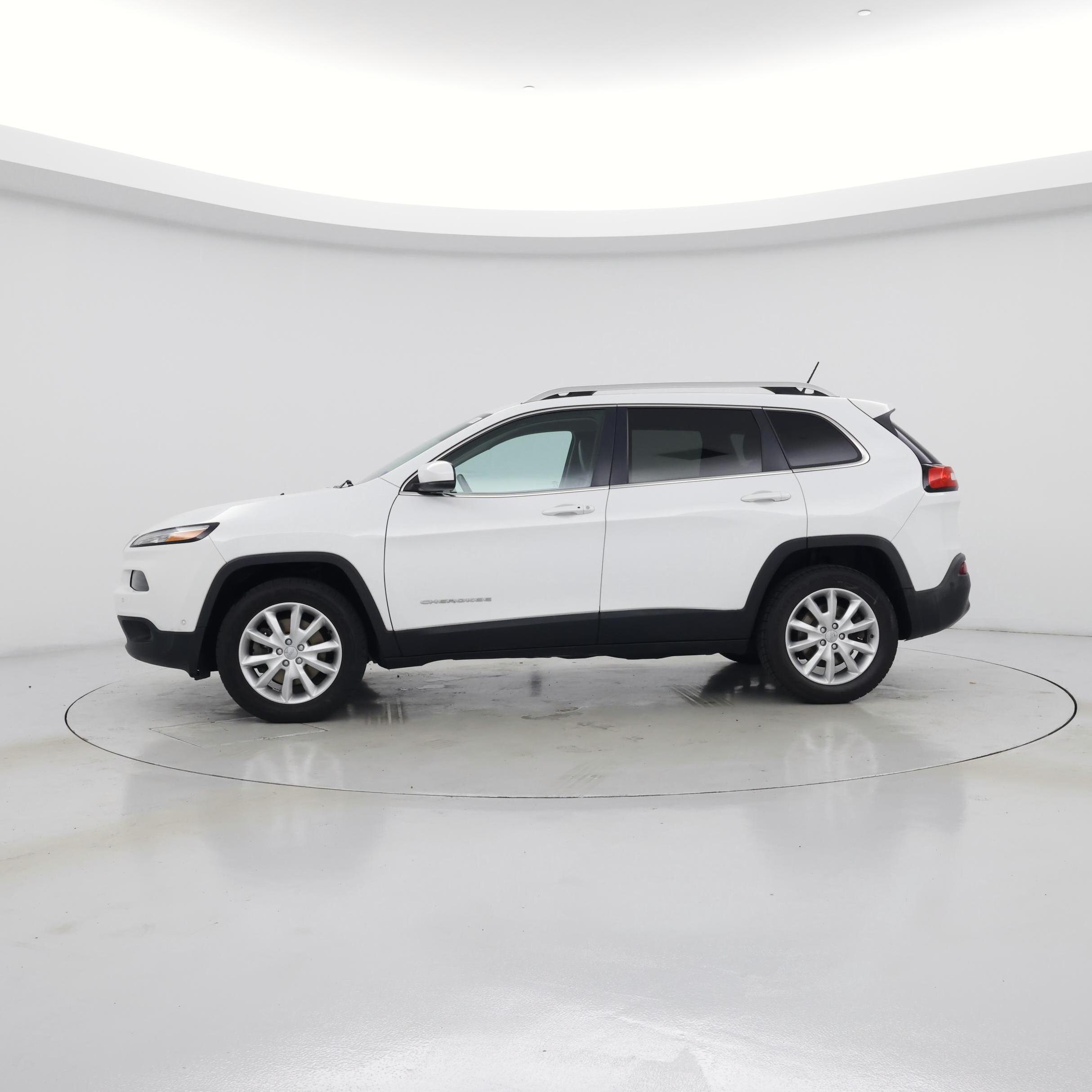 Thumbnail: 2015 Jeep Cherokee - 3