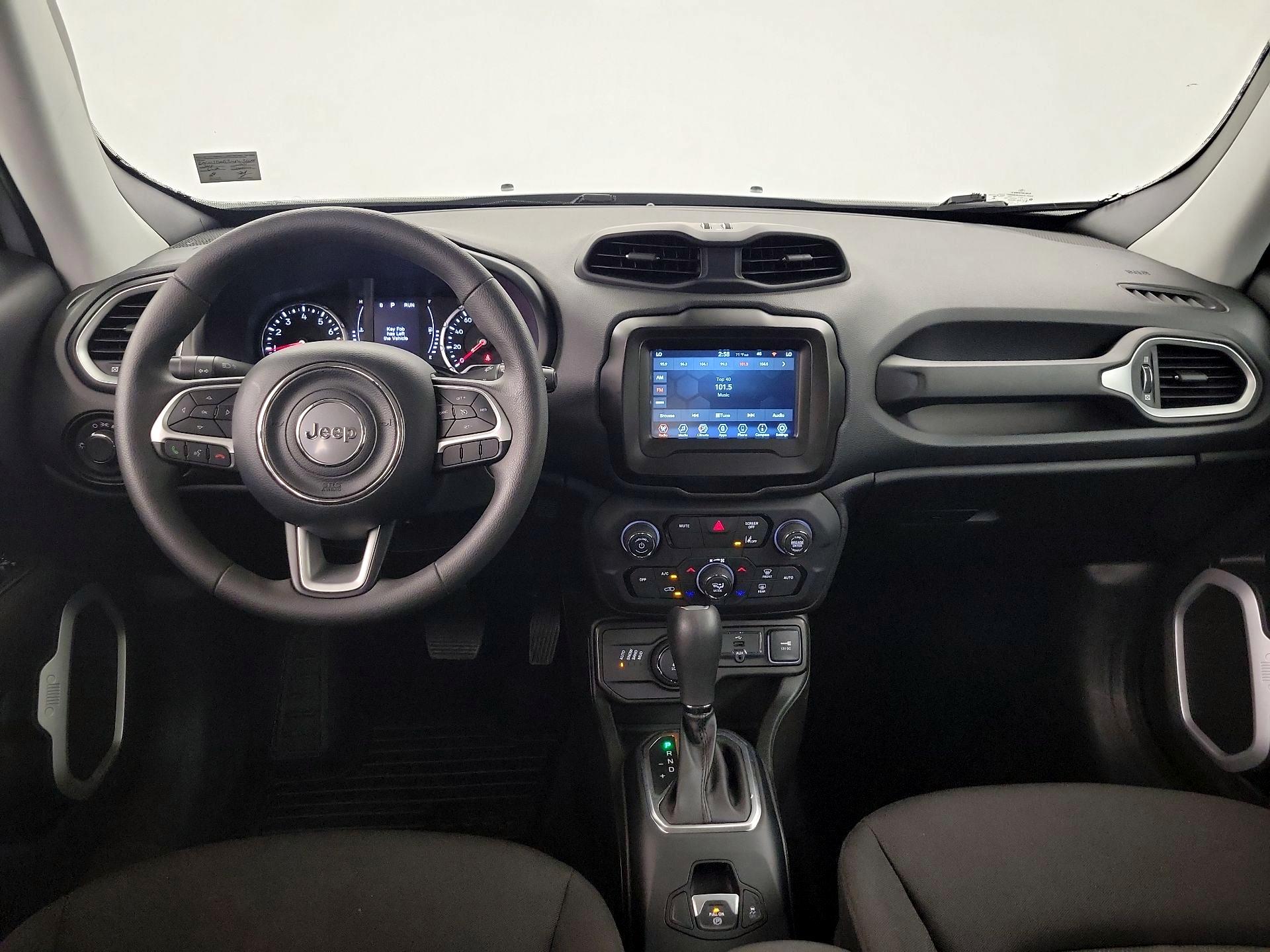 Thumbnail: 2021 Jeep Renegade - 9
