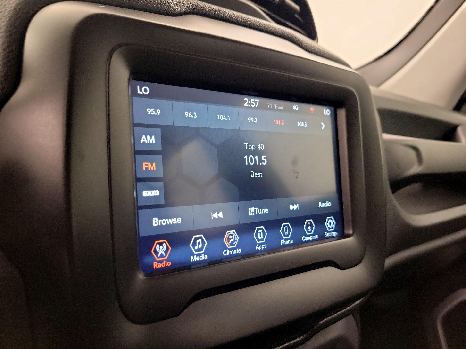 Thumbnail: 2021 Jeep Renegade - 15