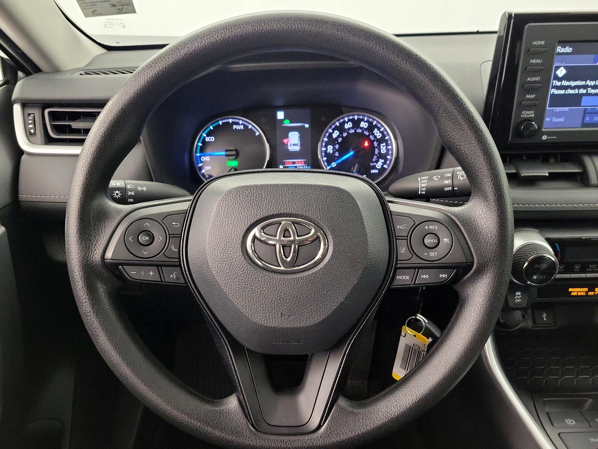 Thumbnail: 2022 Toyota RAV4 - 10