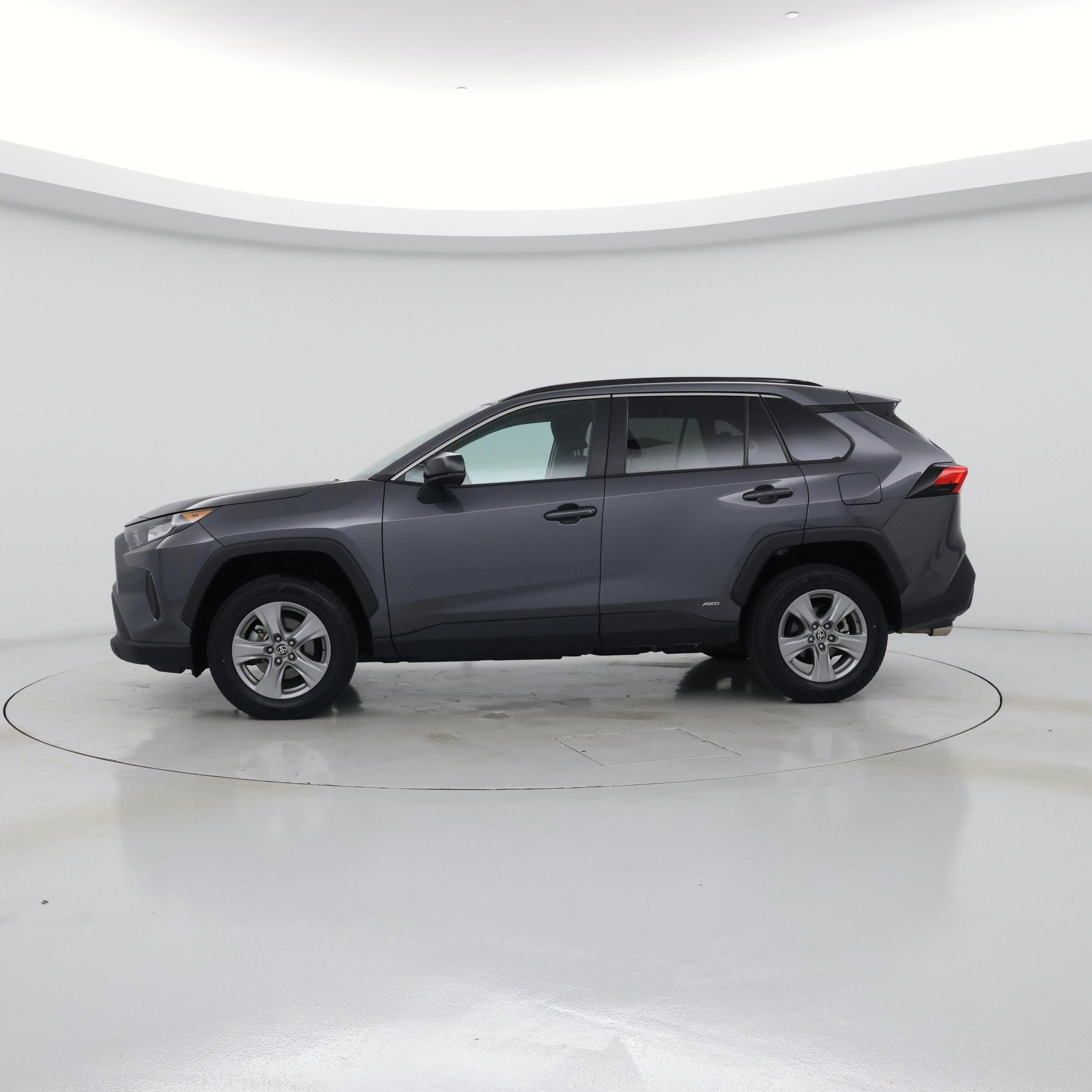 Thumbnail: 2022 Toyota RAV4 - 3