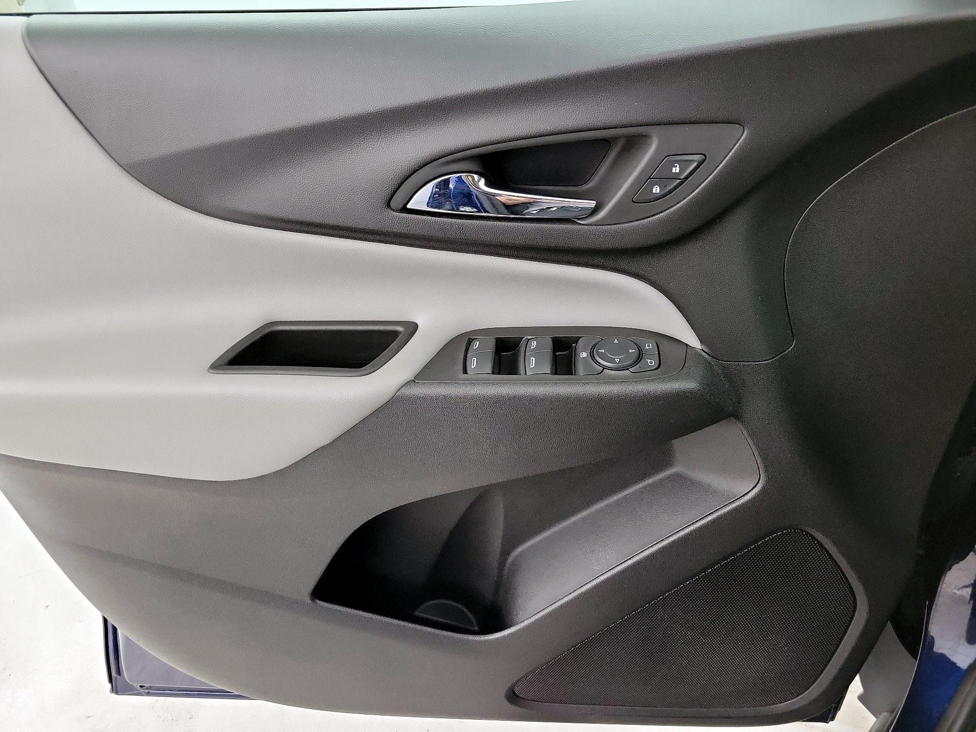 Thumbnail: 2022 Chevrolet Equinox - 12