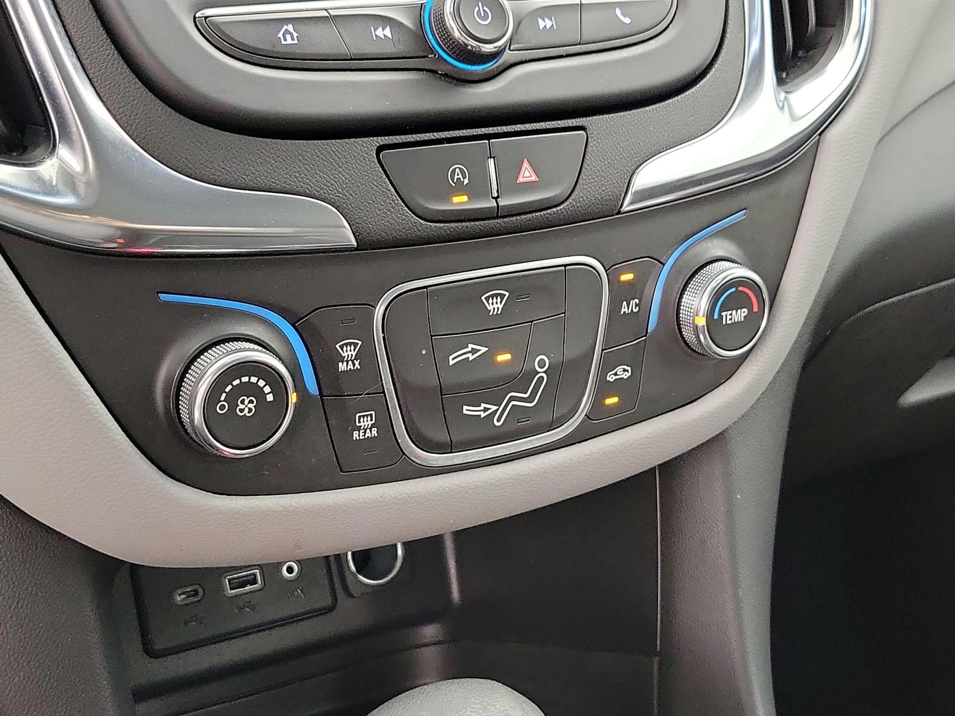 Thumbnail: 2022 Chevrolet Equinox - 16