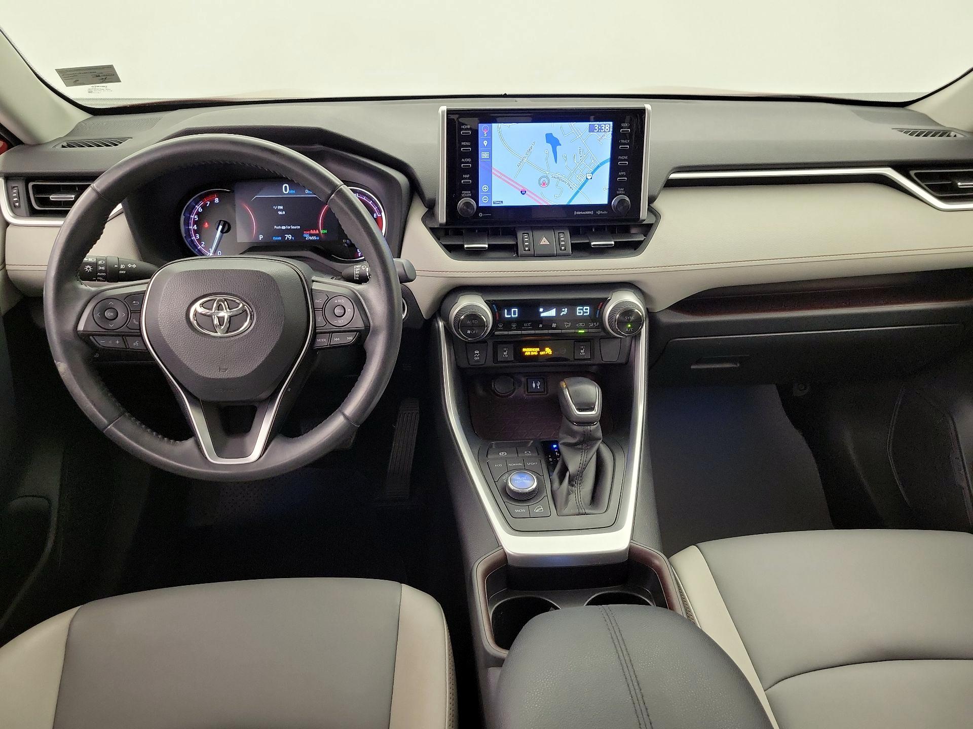 Thumbnail: 2019 Toyota RAV4 - 9