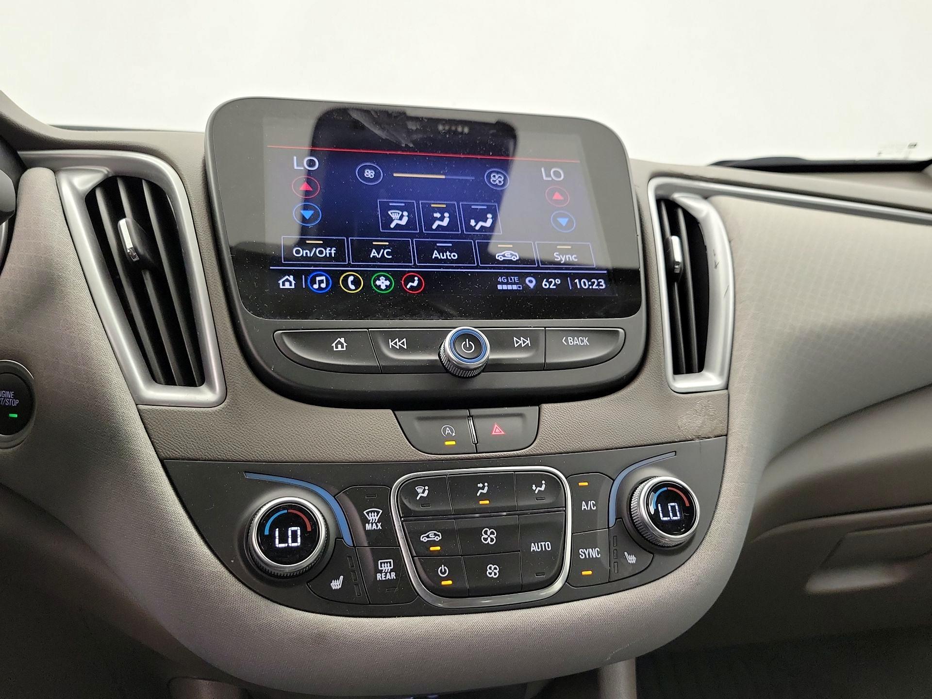 Thumbnail: 2025 Chevrolet Malibu - 16