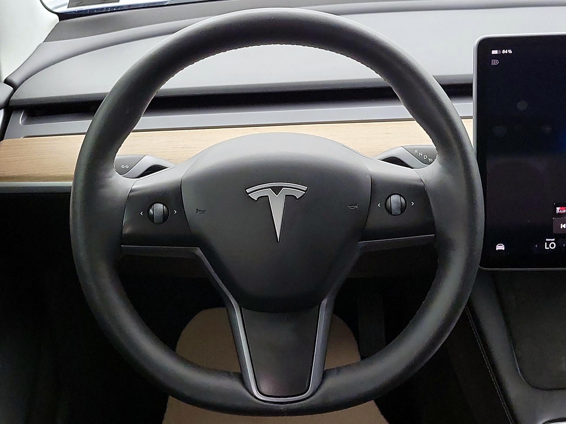 Thumbnail: 2023 Tesla Model 3 - 10
