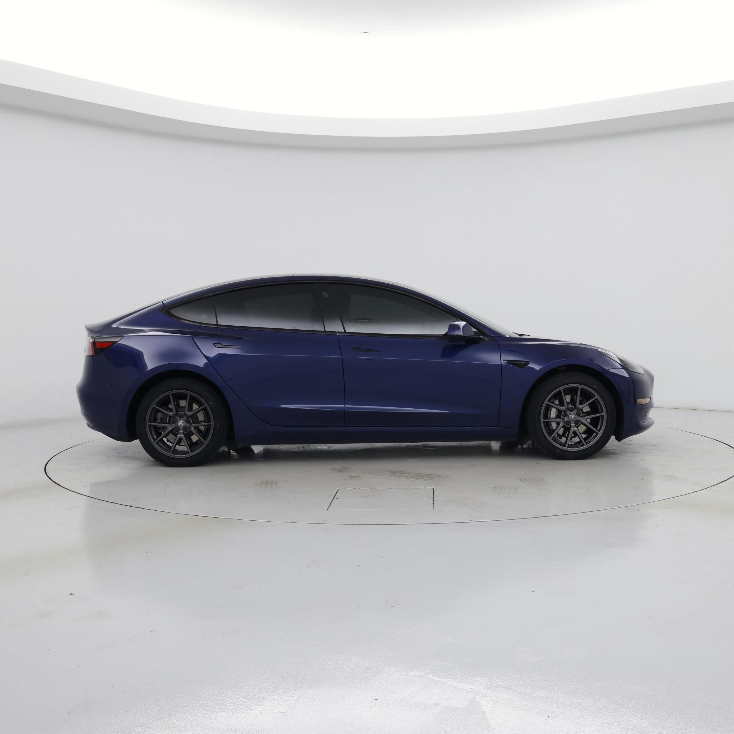 Thumbnail: 2023 Tesla Model 3 - 7