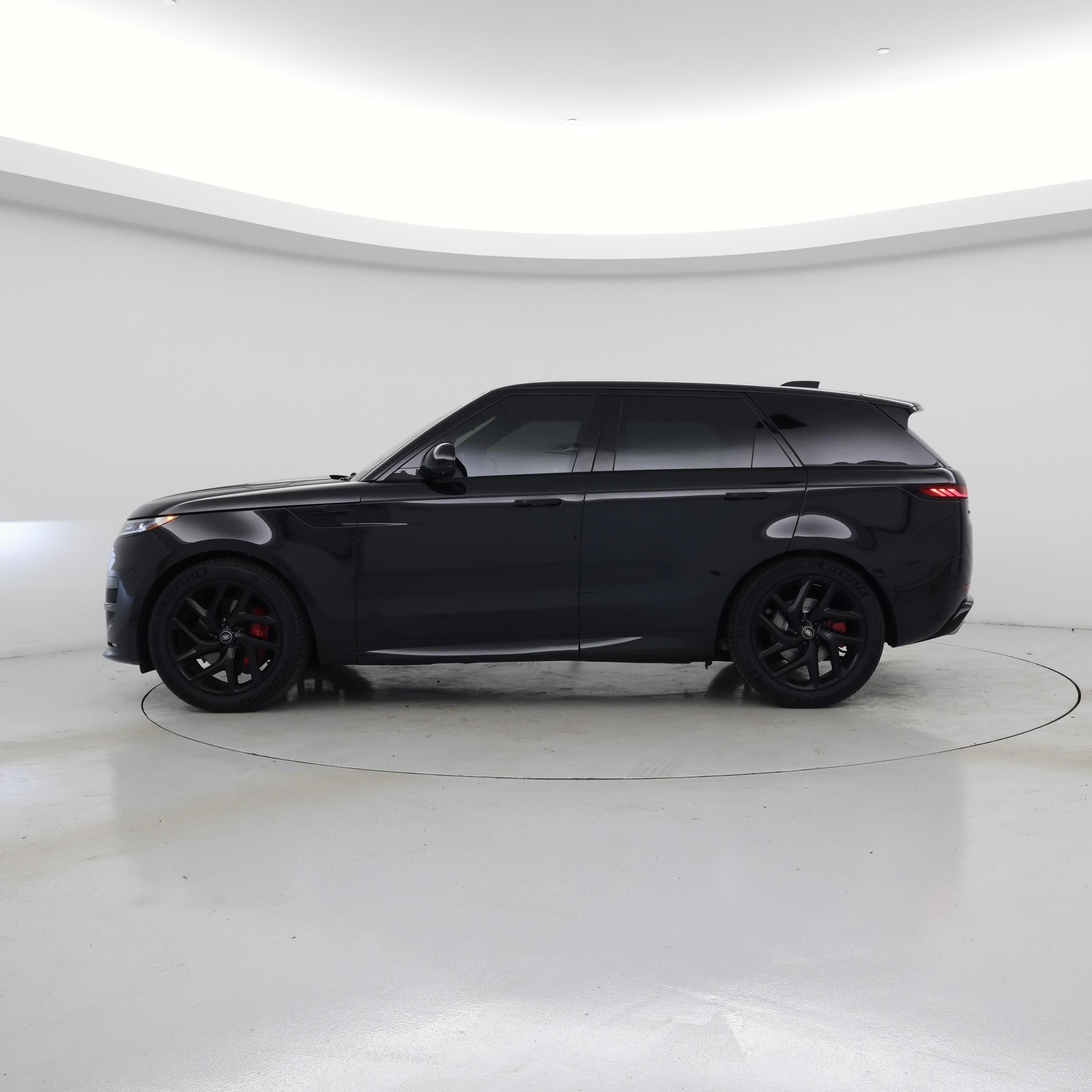 Thumbnail: 2023 Land Rover Range Rover Sport - 3