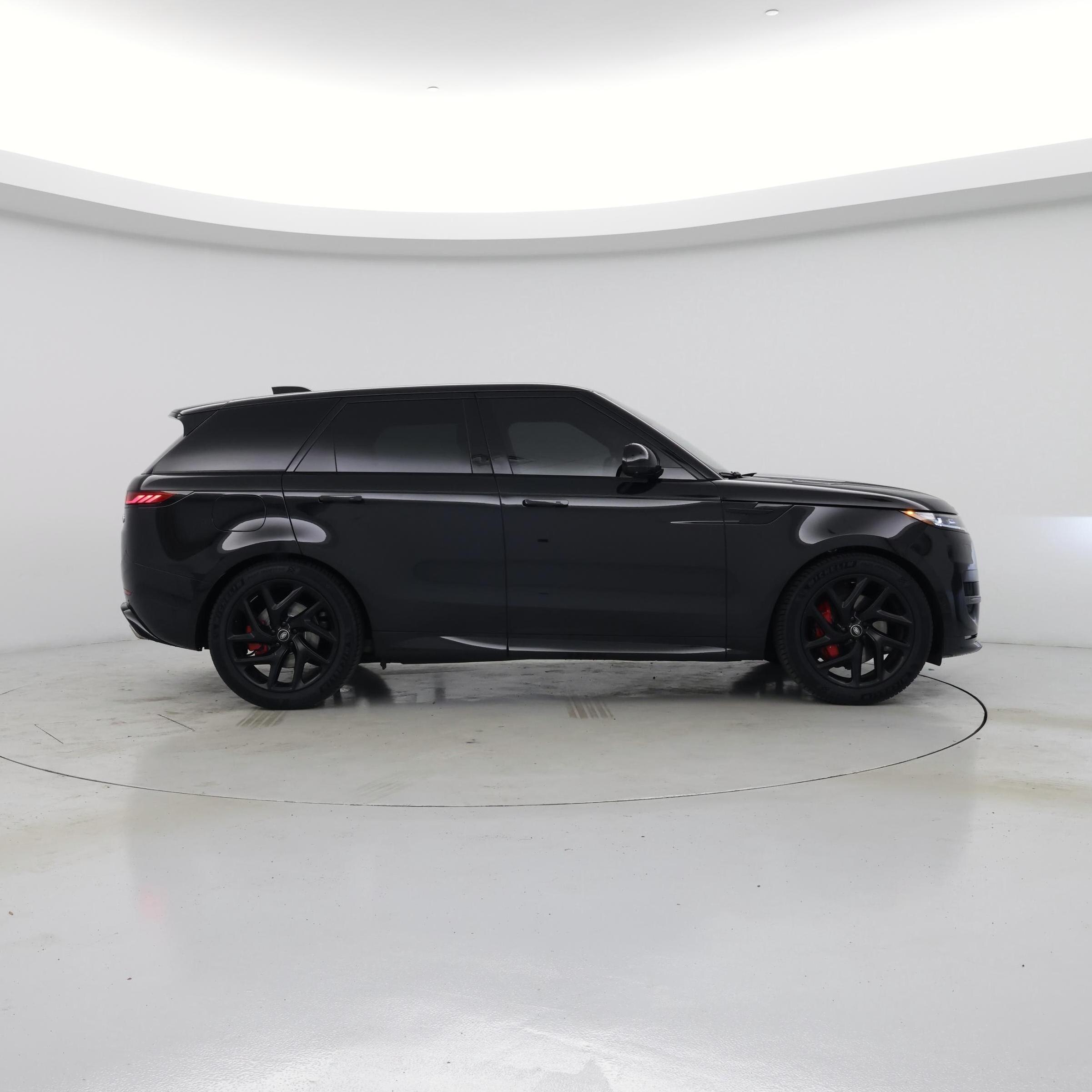 Thumbnail: 2023 Land Rover Range Rover Sport - 7