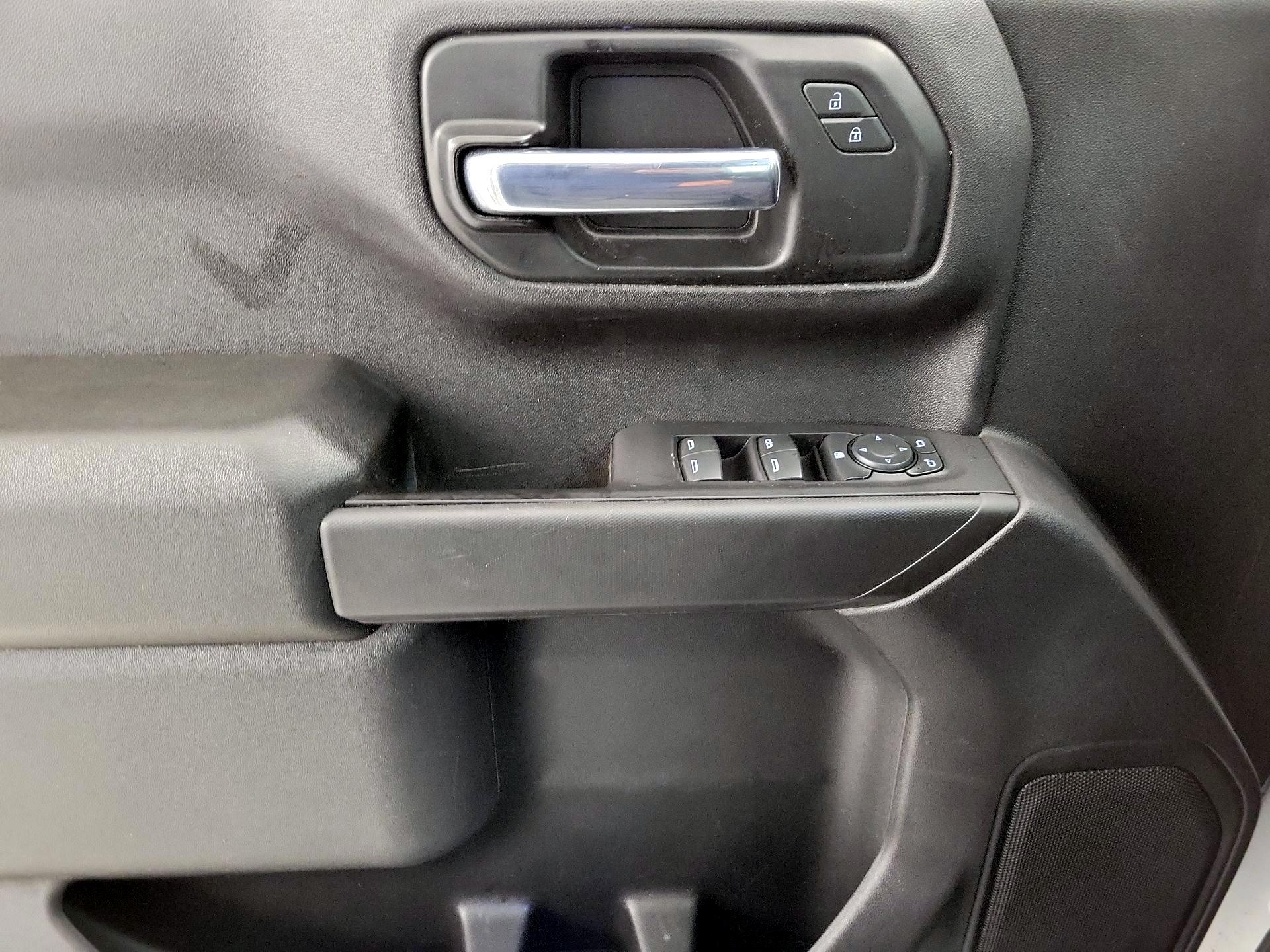 Thumbnail: 2021 Chevrolet Silverado 1500 - 12