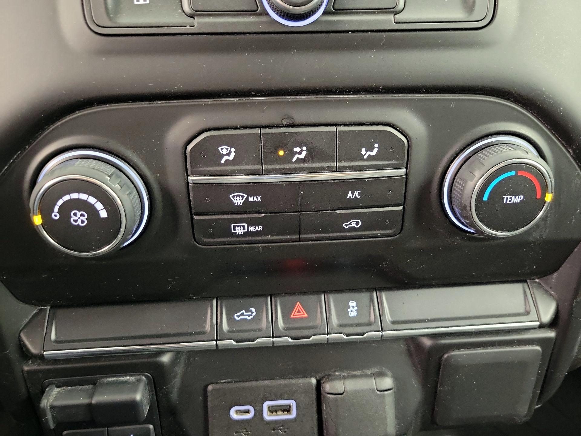 Thumbnail: 2021 Chevrolet Silverado 1500 - 16