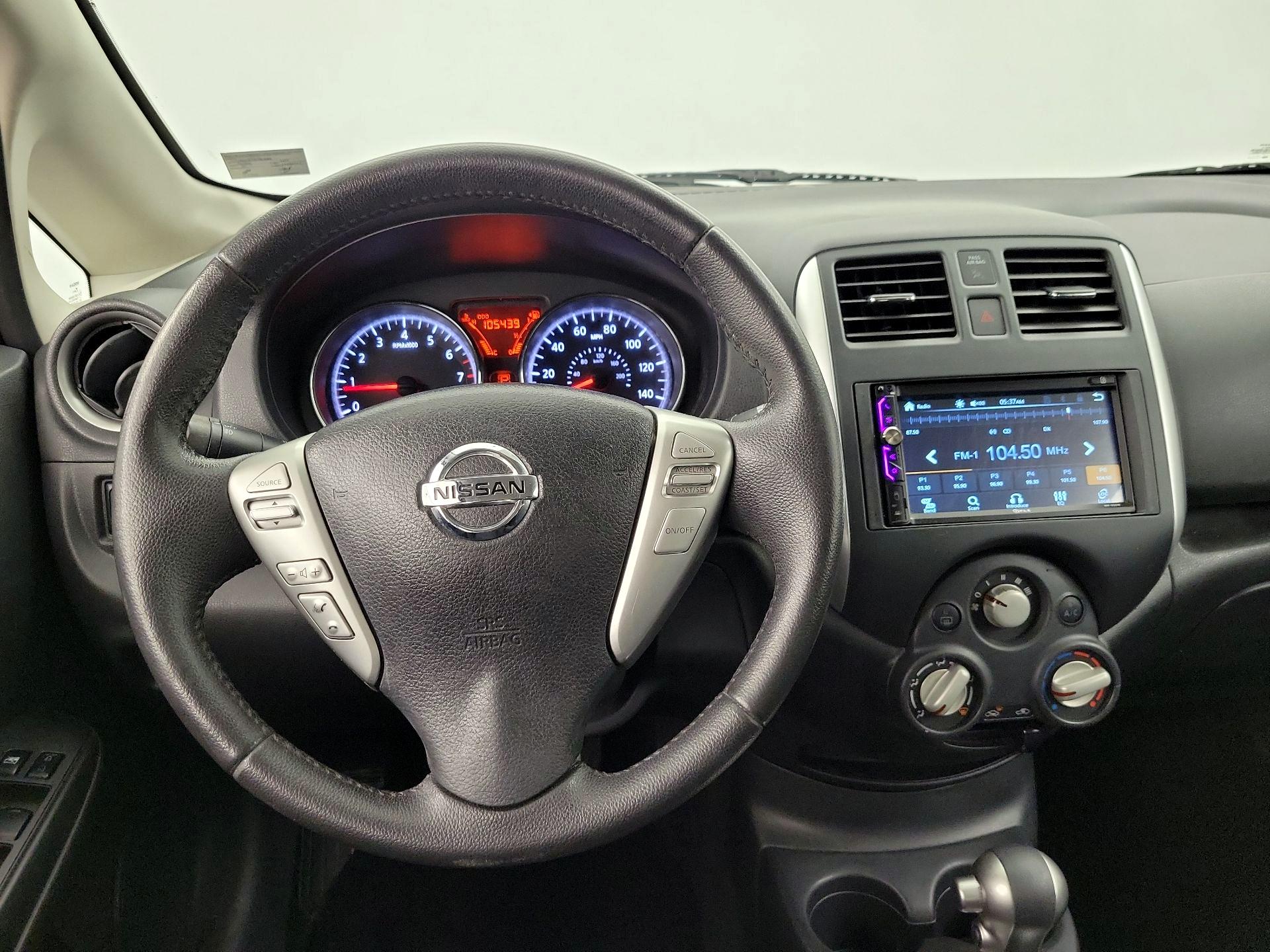 Thumbnail: 2014 Nissan Versa Note - 10