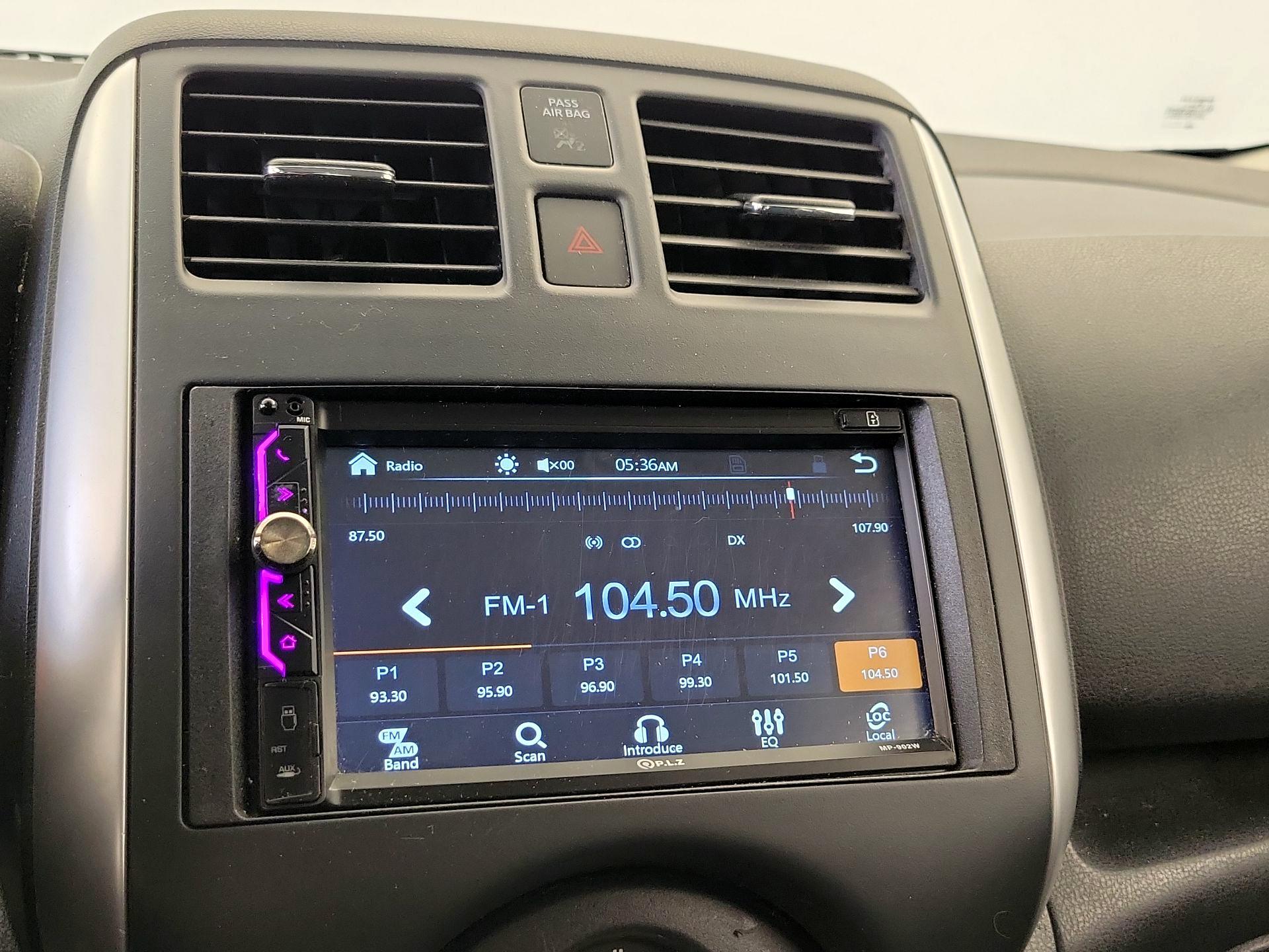 Thumbnail: 2014 Nissan Versa Note - 14