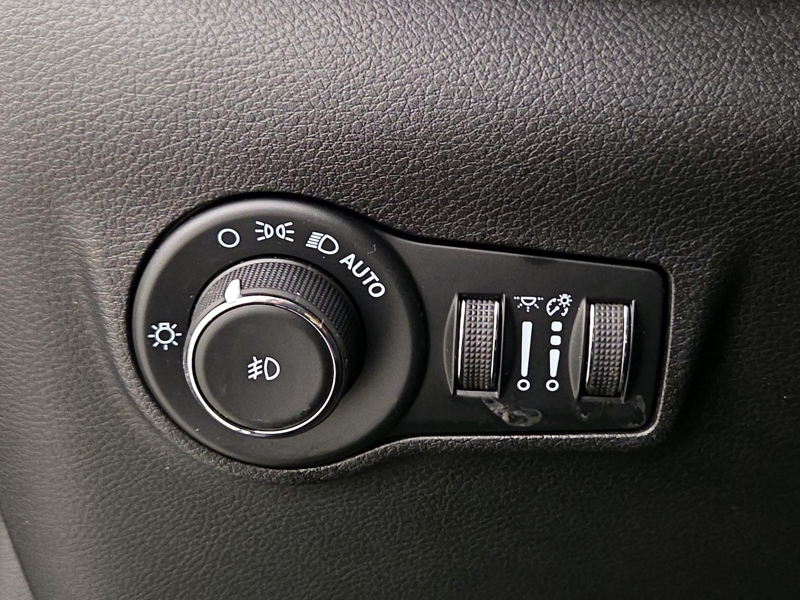 2023 Jeep Compass Limited - Photo 14