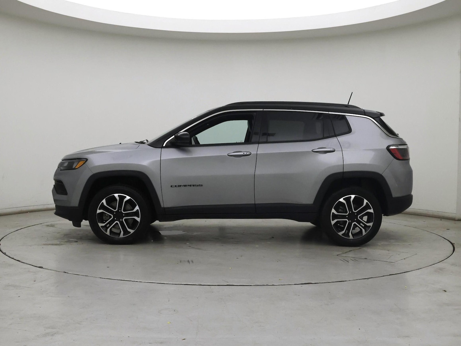 2023 Jeep Compass Limited - Photo 4