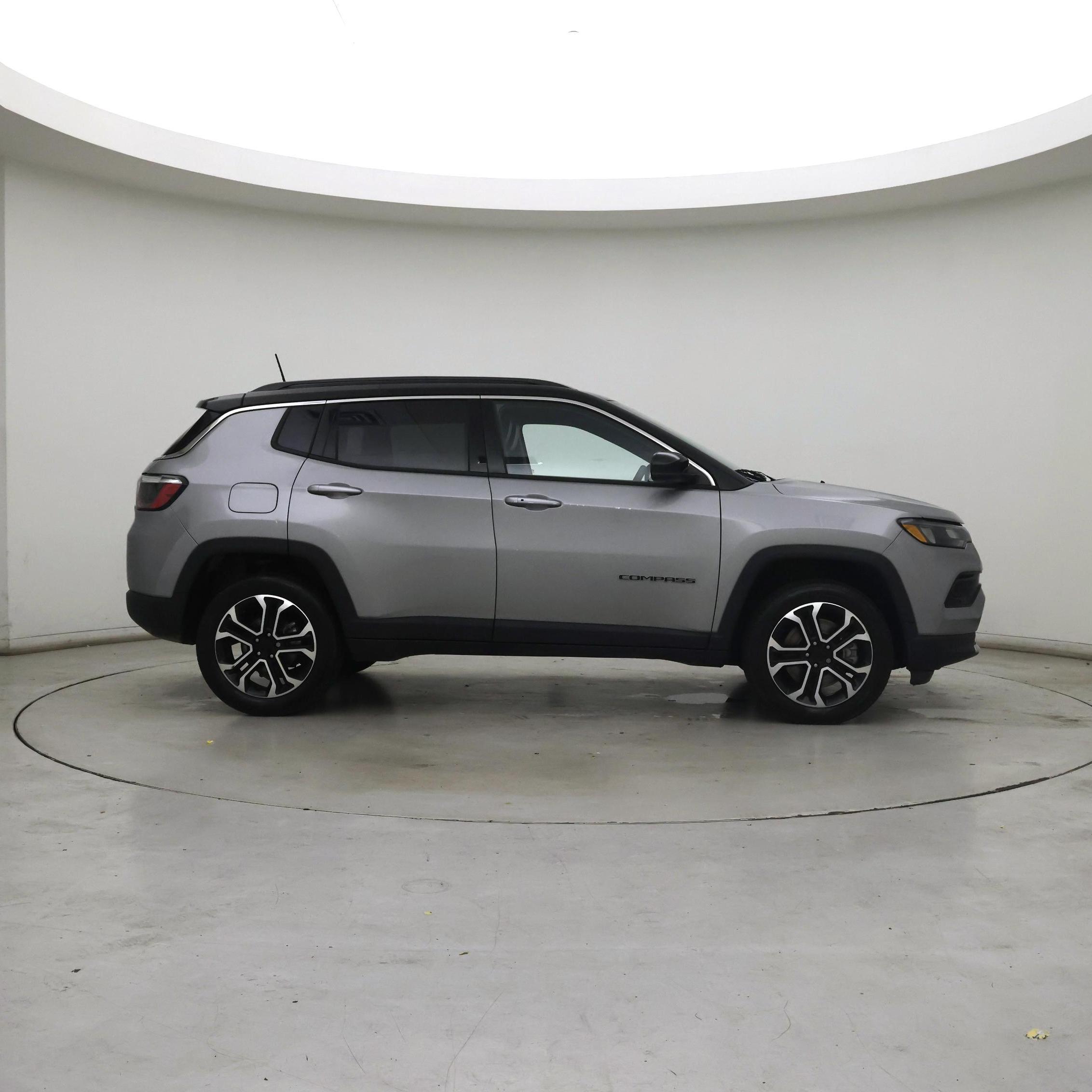 Thumbnail: 2023 Jeep Compass - 7