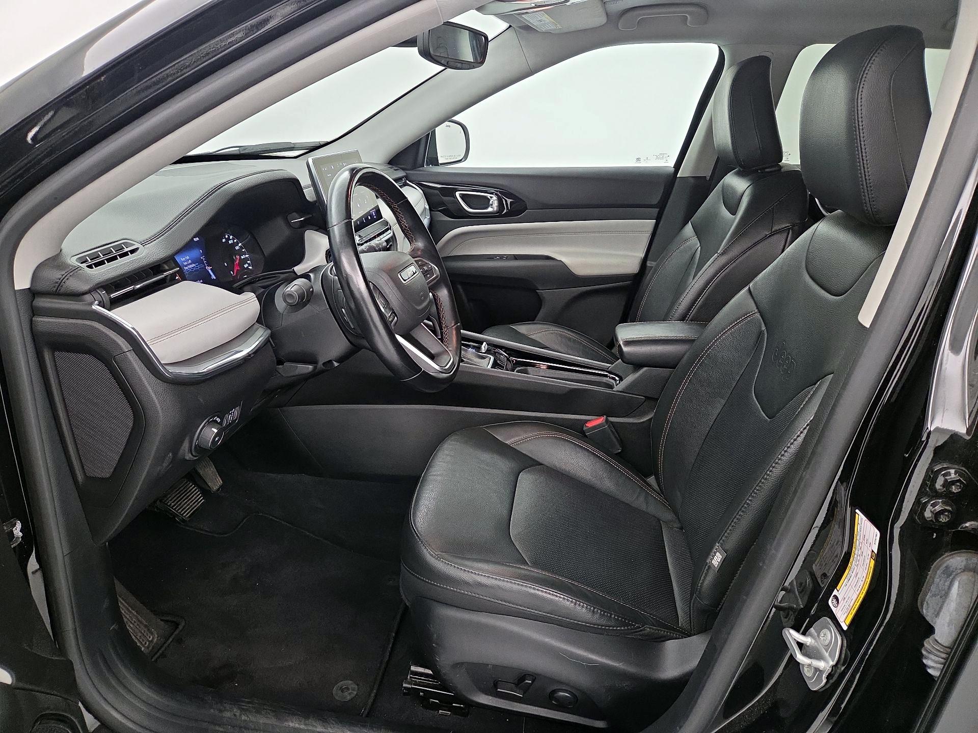 Thumbnail: 2022 Jeep Compass - 11