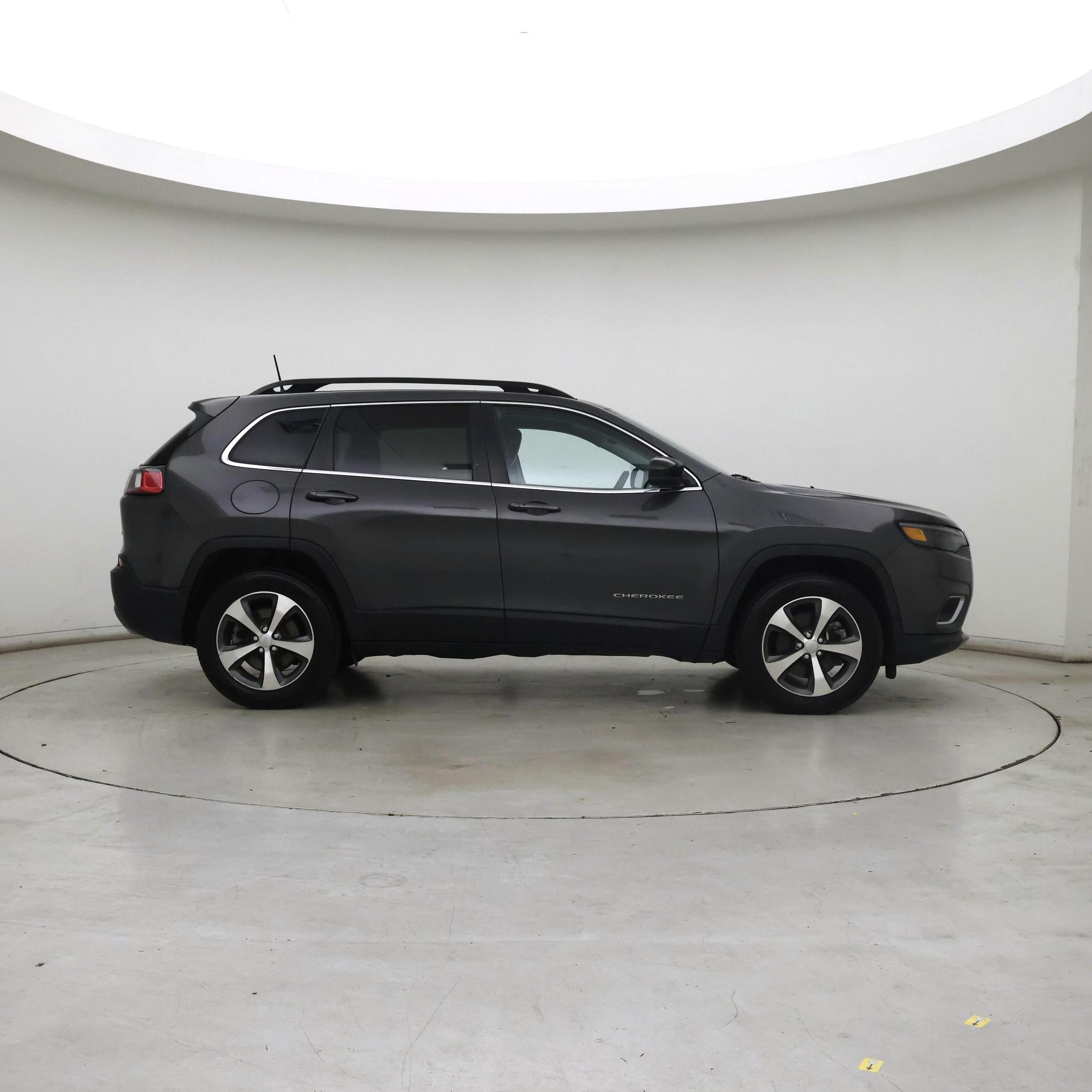 Thumbnail: 2022 Jeep Cherokee - 7