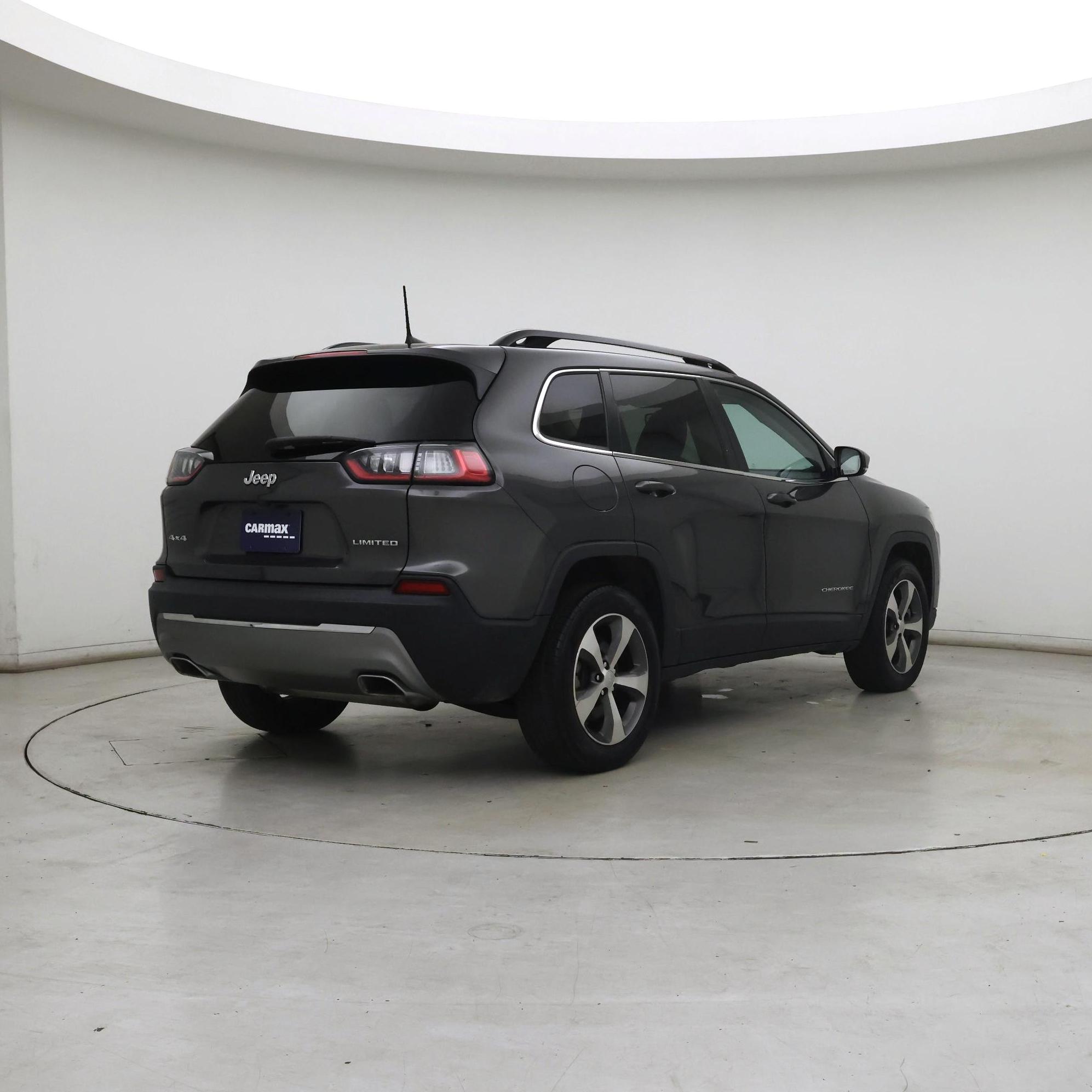 Thumbnail: 2022 Jeep Cherokee - 8