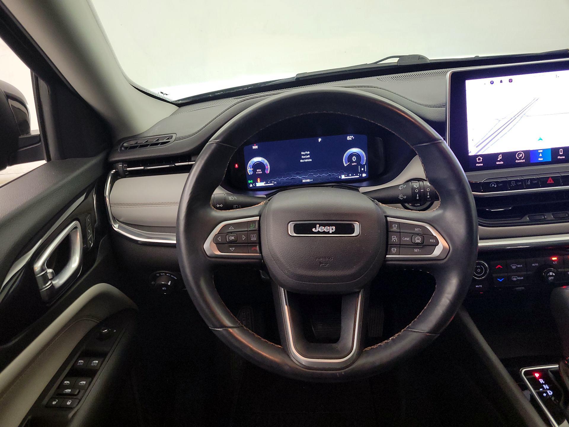 Thumbnail: 2022 Jeep Compass - 10