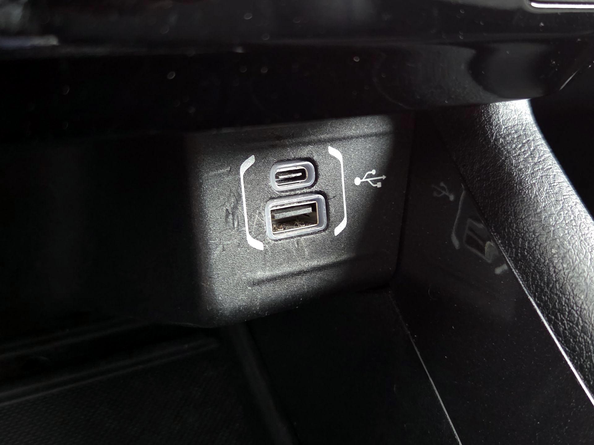 Thumbnail: 2022 Jeep Compass - 18