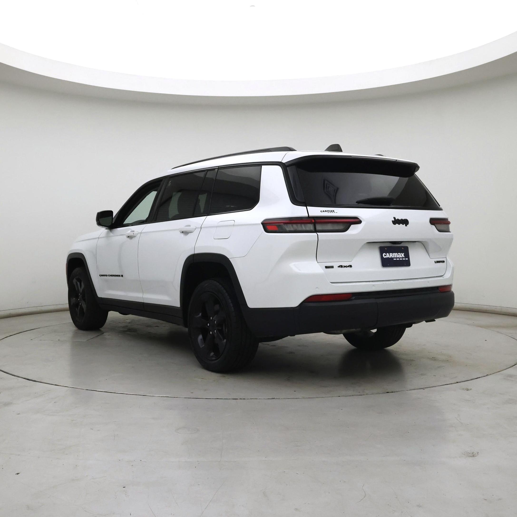 Thumbnail: 2023 Jeep Grand Cherokee L - 2