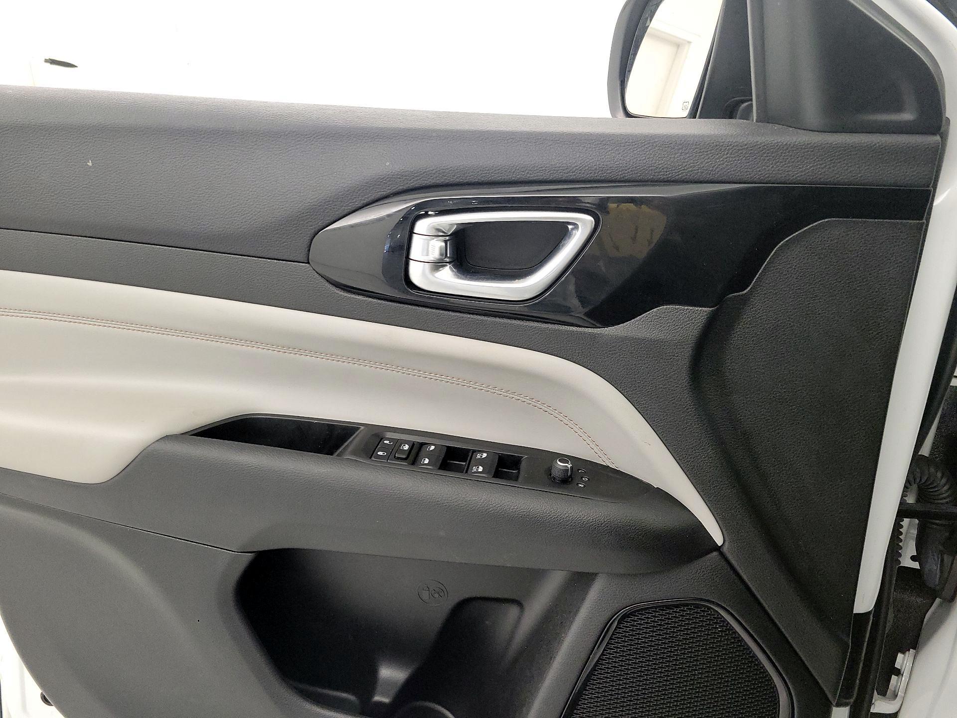Thumbnail: 2022 Jeep Compass - 12