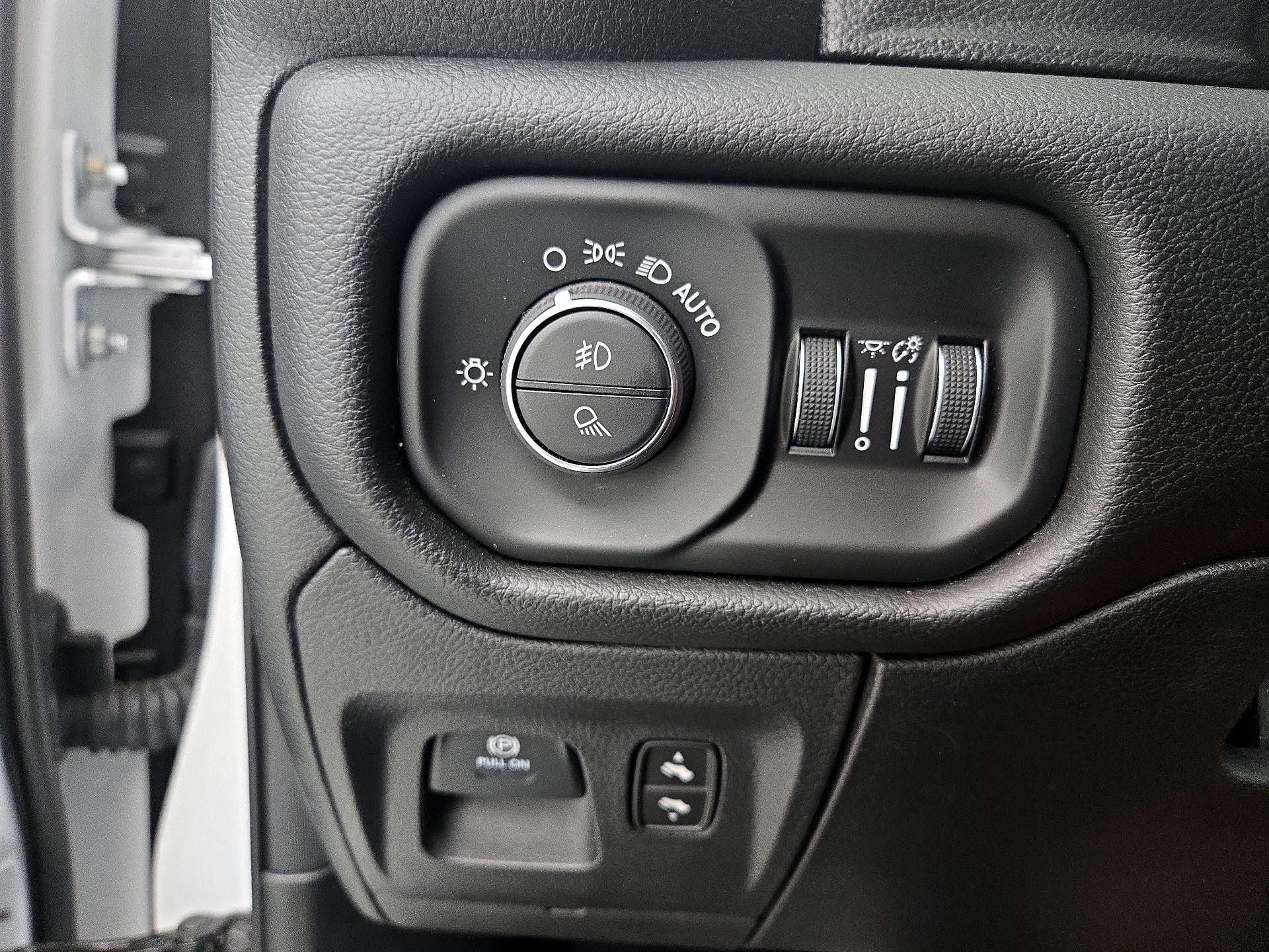 Thumbnail: 2023 RAM 1500 - 13