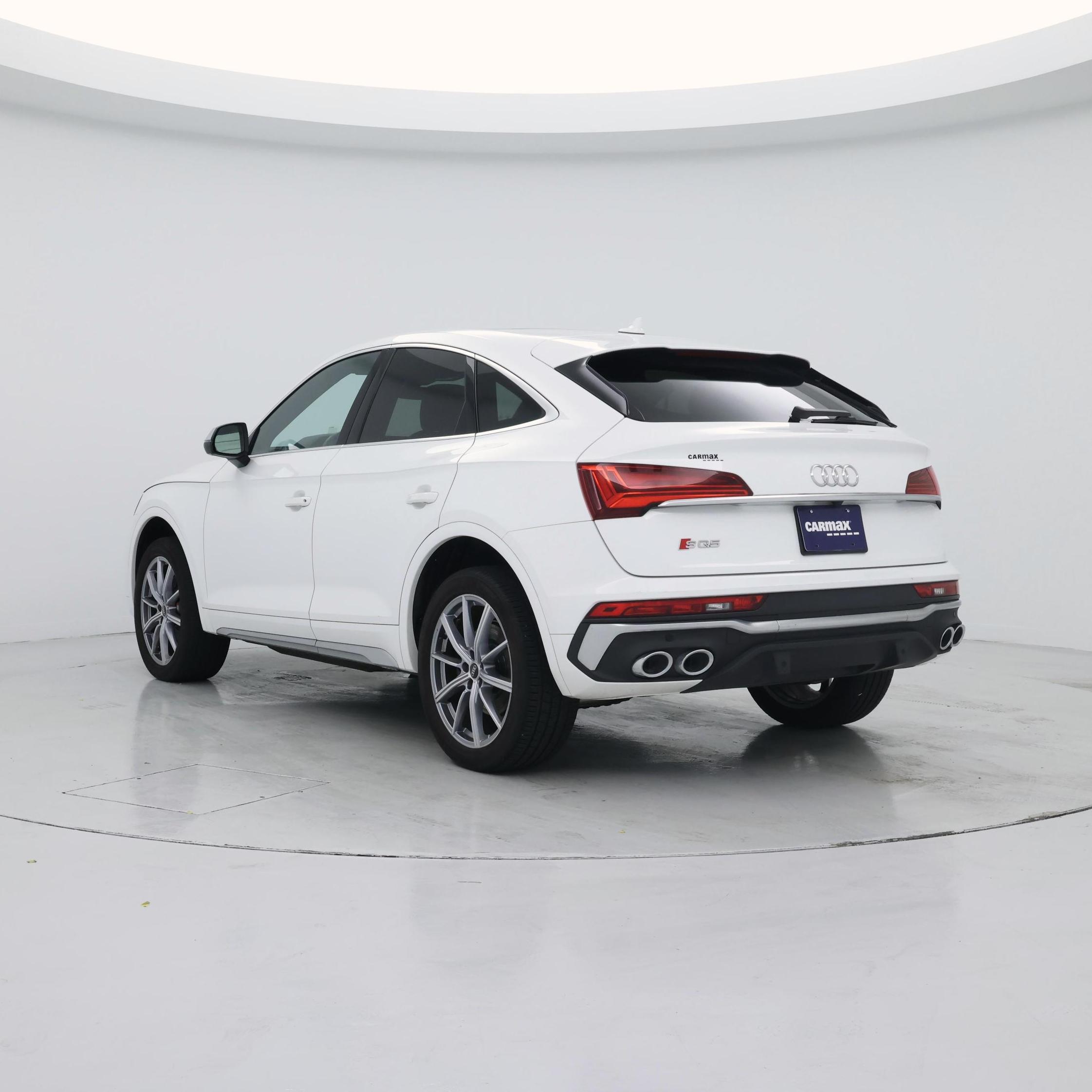 Thumbnail: 2022 Audi SQ5 - 2