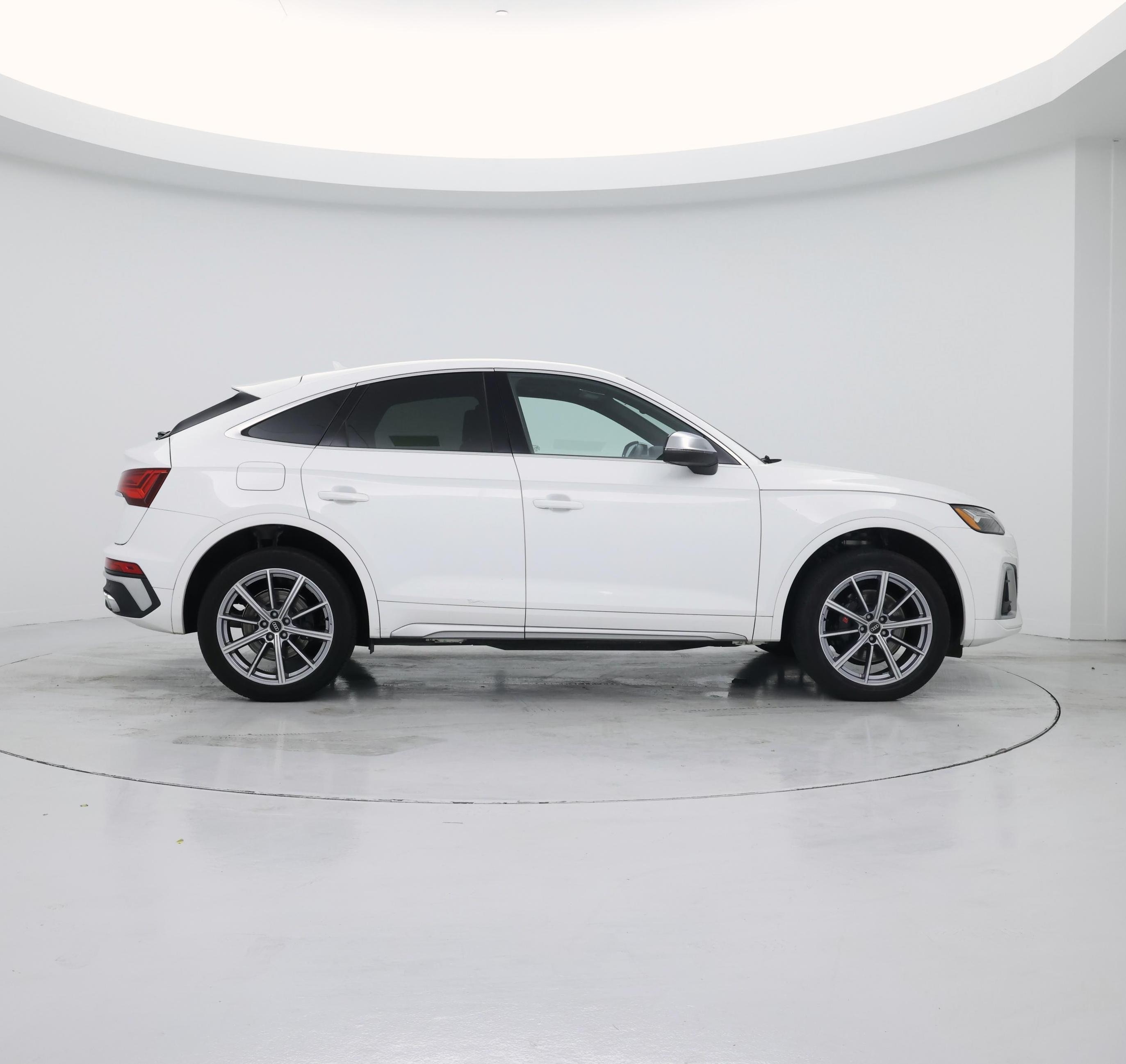 Thumbnail: 2022 Audi SQ5 - 7