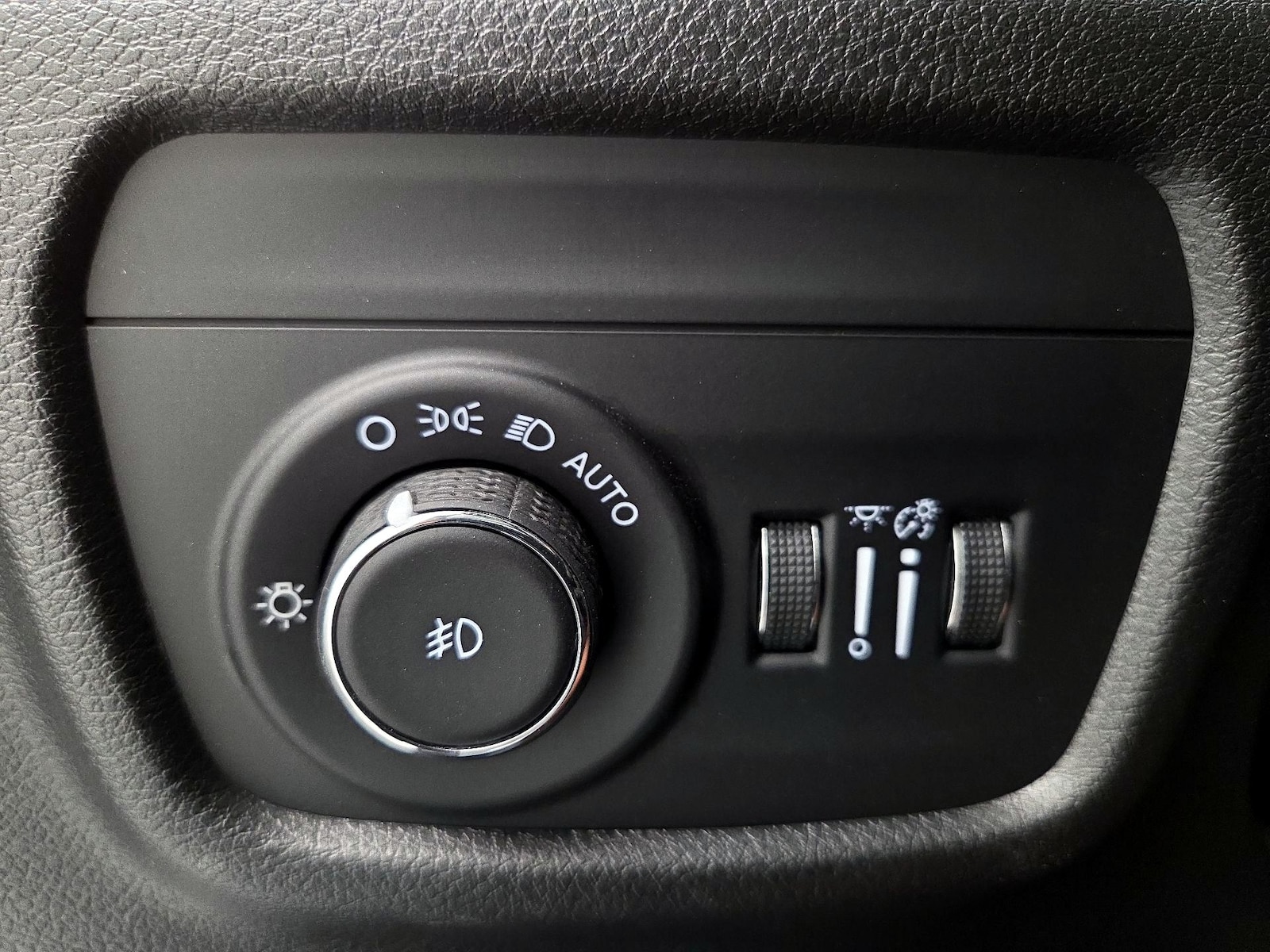 2023 Jeep Grand Cherokee Limited - Photo 14