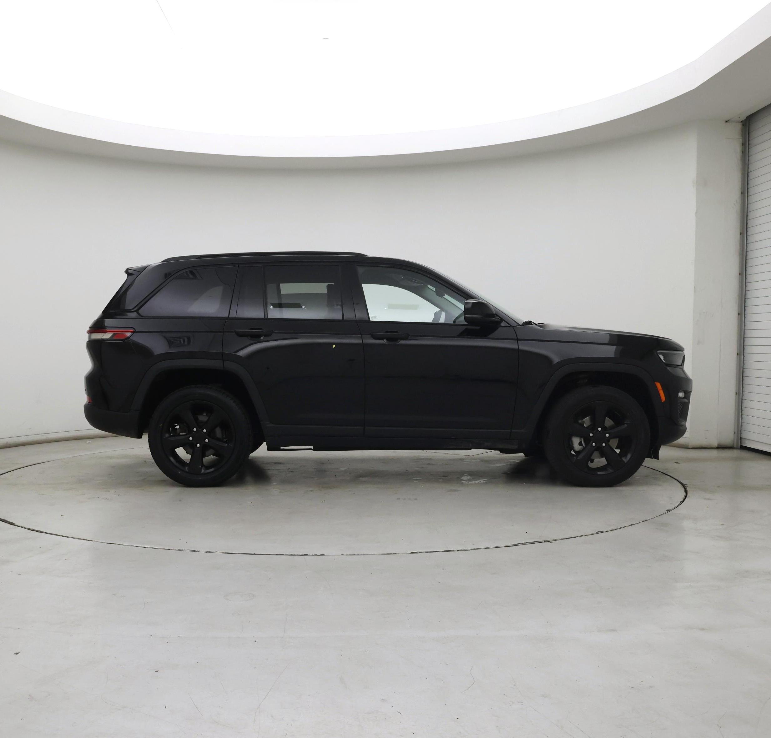 Thumbnail: 2023 Jeep Grand Cherokee - 7