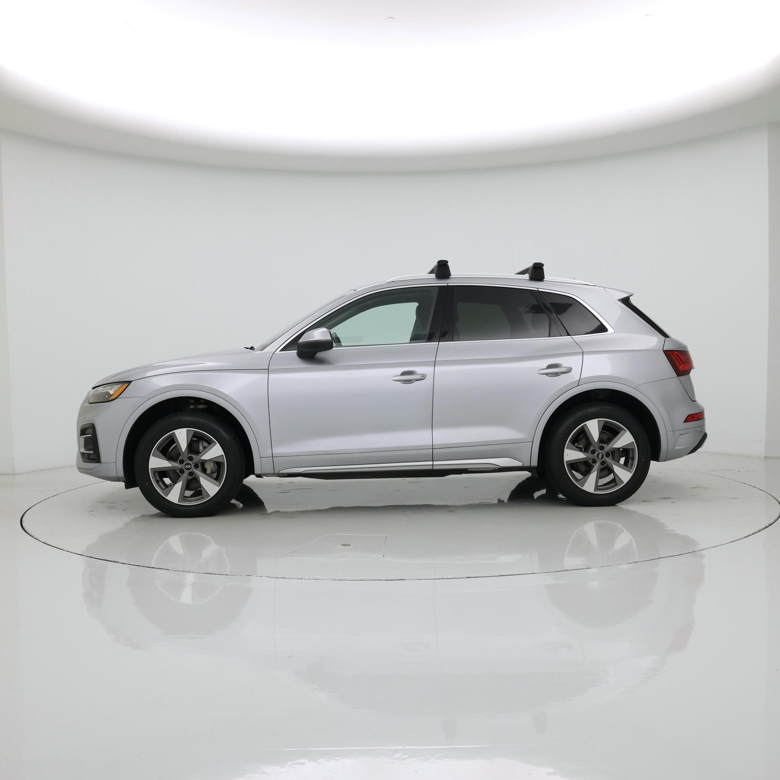 Thumbnail: 2022 Audi Q5 - 3