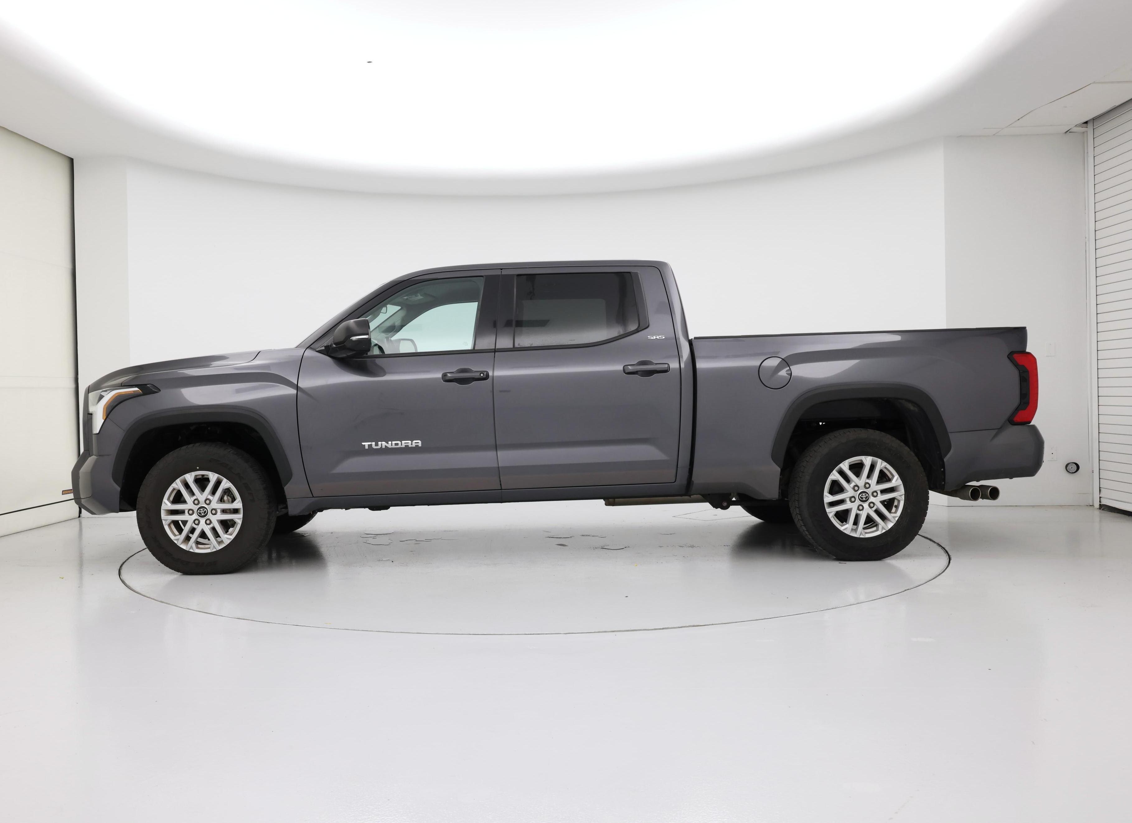 Thumbnail: 2023 Toyota Tundra - 3