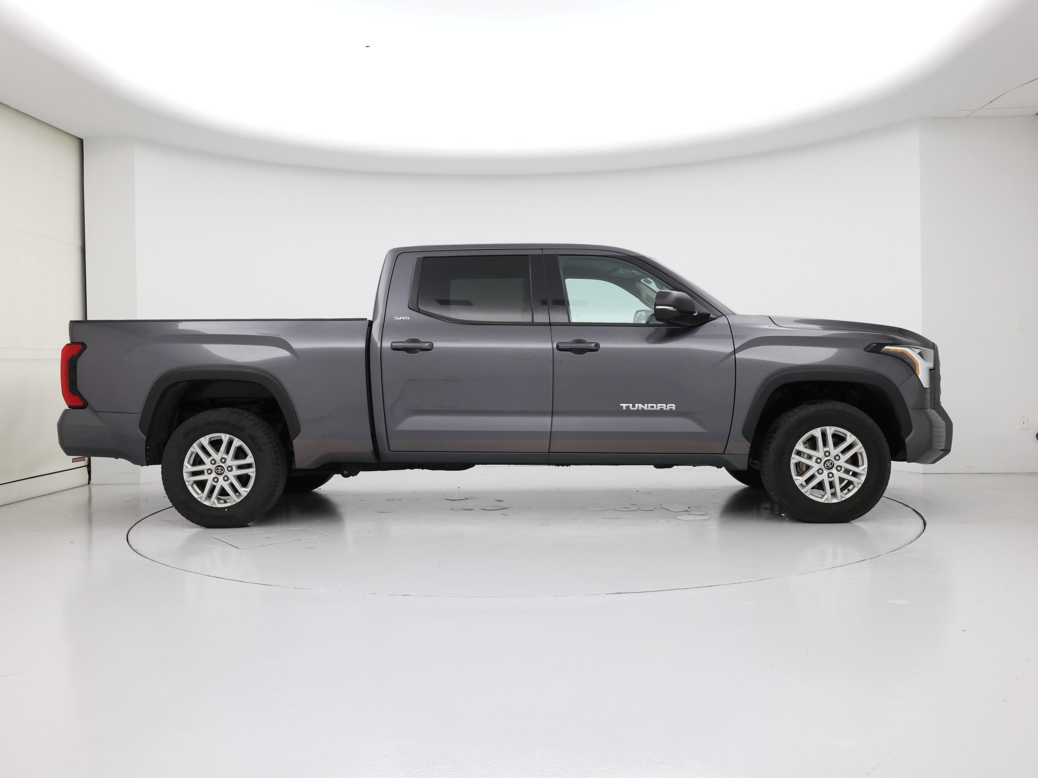 Thumbnail: 2023 Toyota Tundra - 7