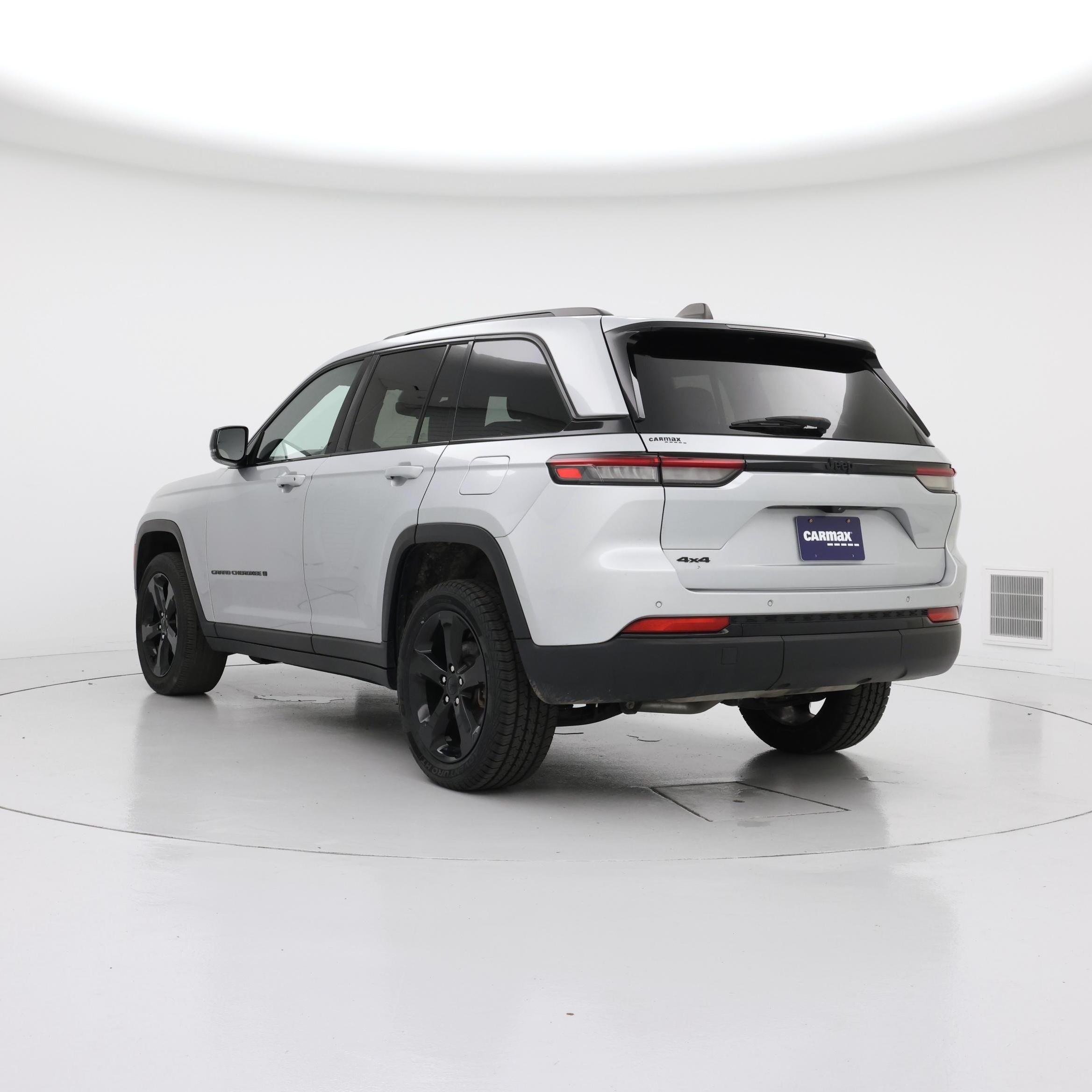 Thumbnail: 2023 Jeep Grand Cherokee - 2